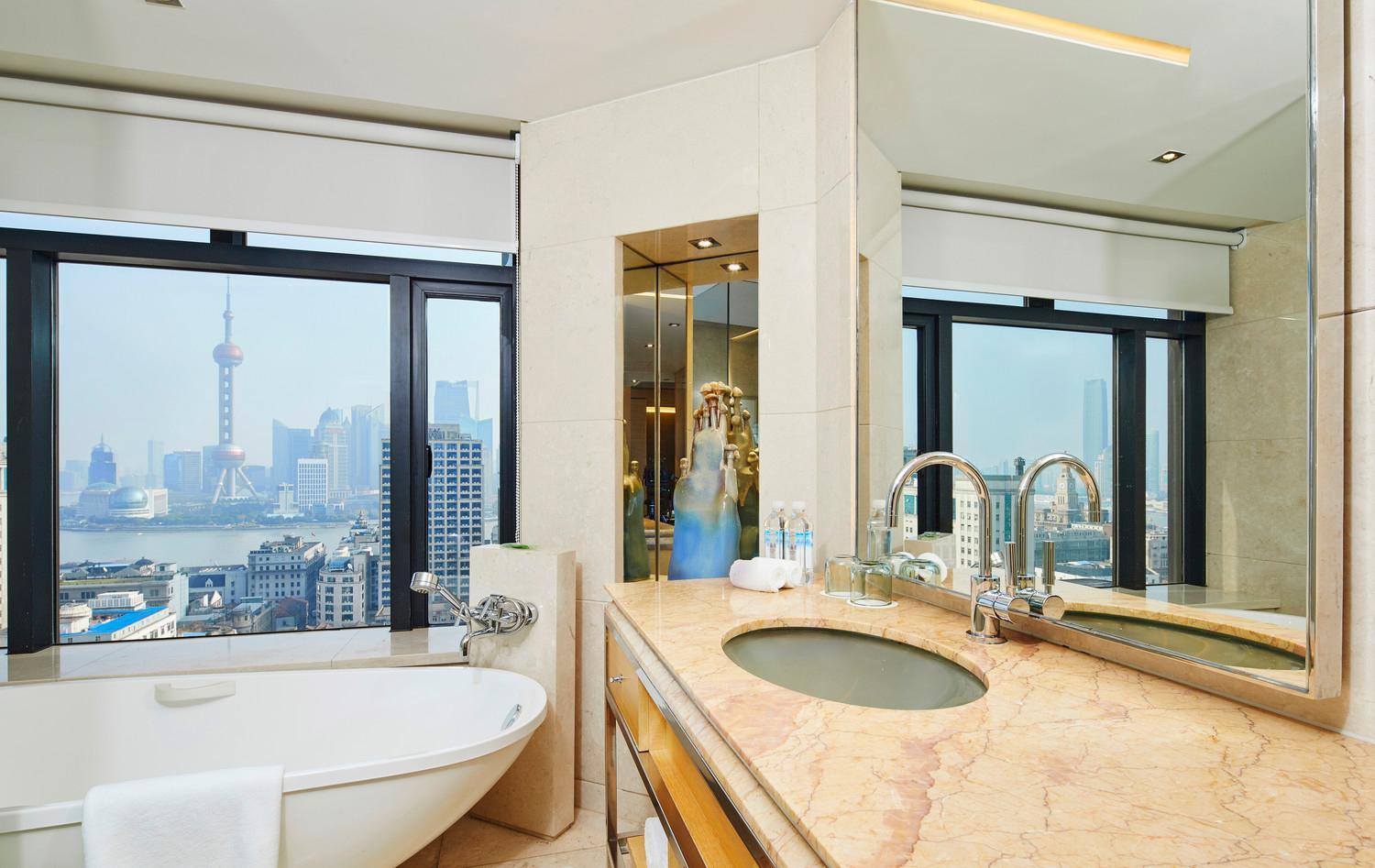 Grand Deluxe Pearl Tower View
