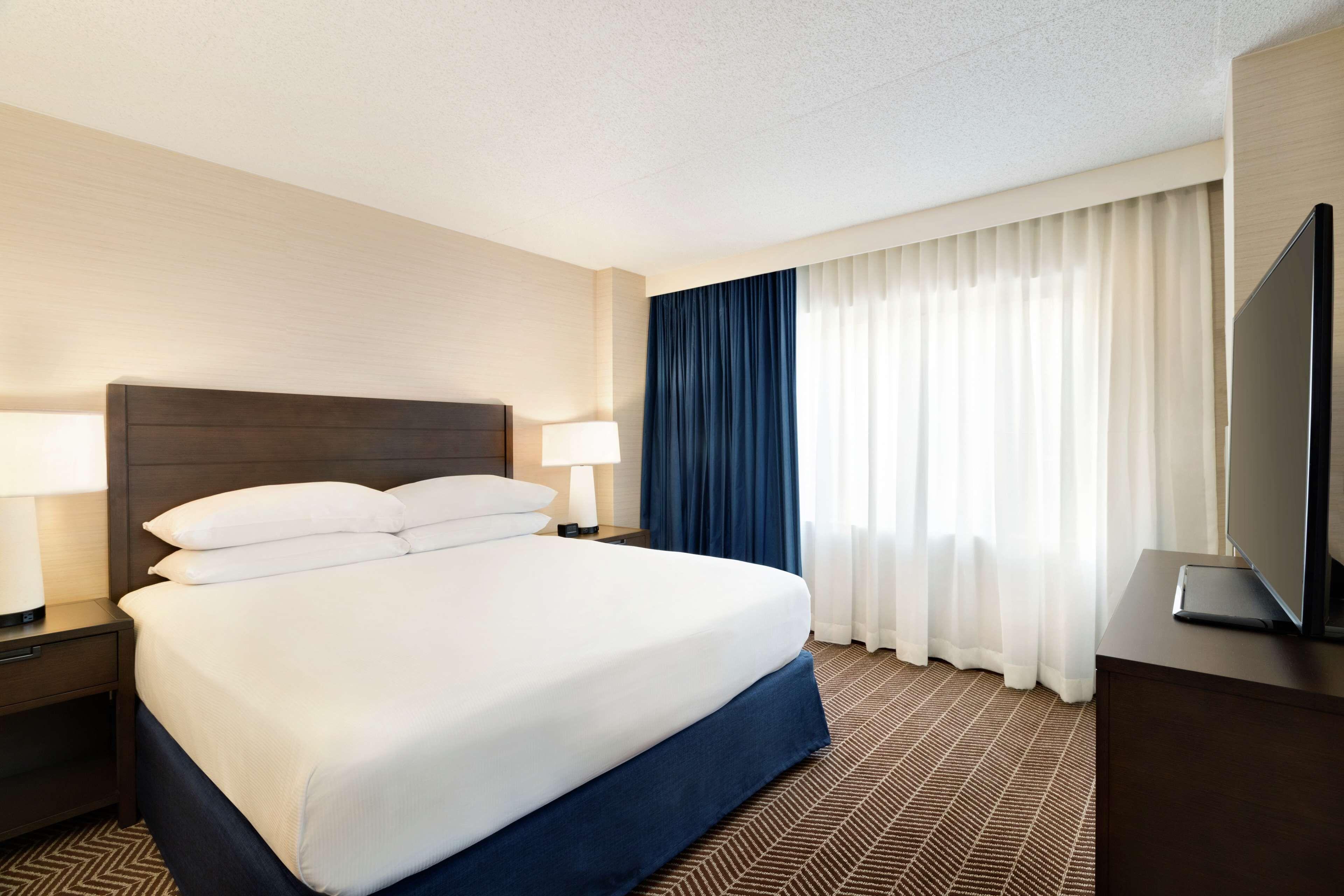 Executive King Suite Non-Smoking