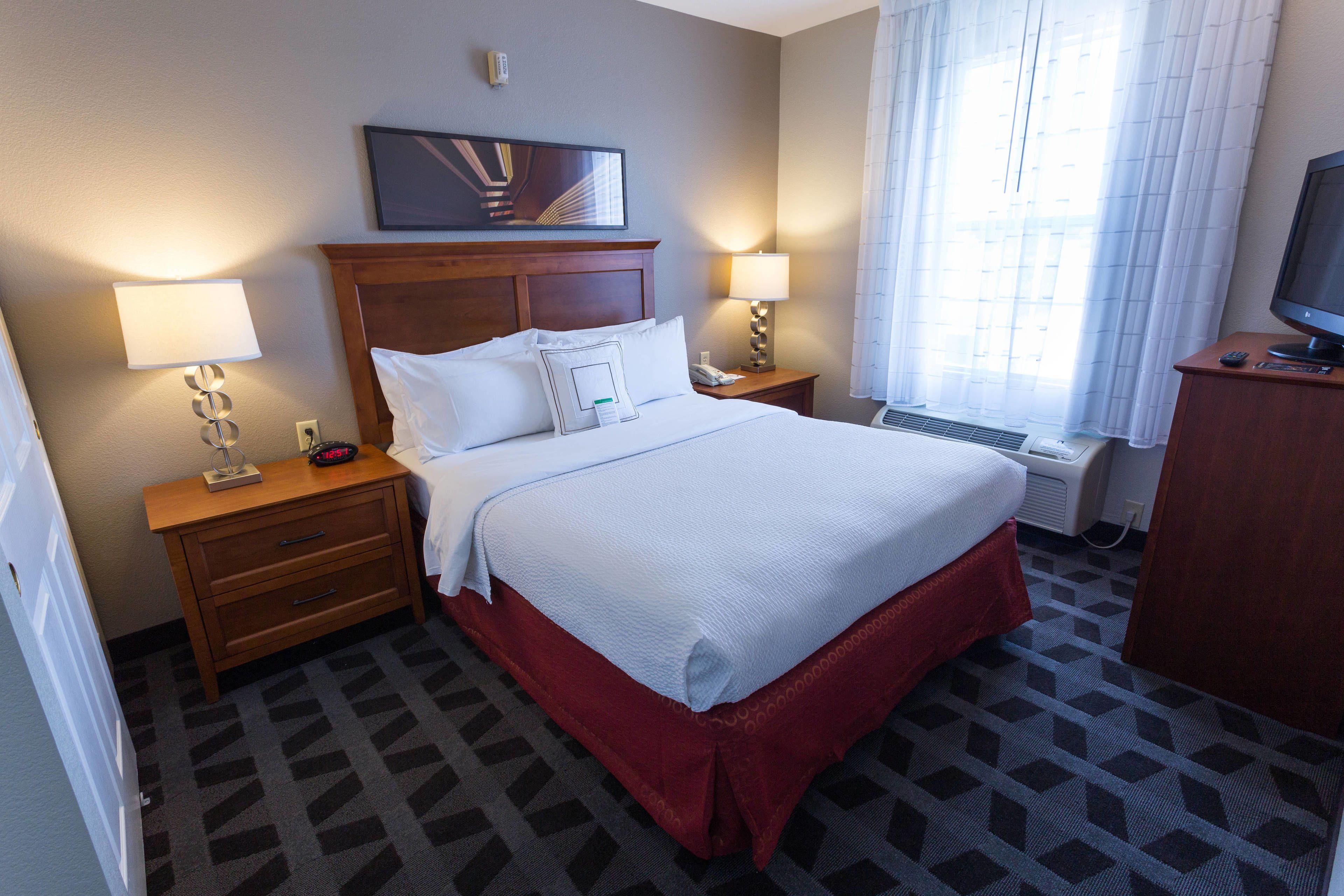 One-Bedroom Queen Suite with Sofa Bed