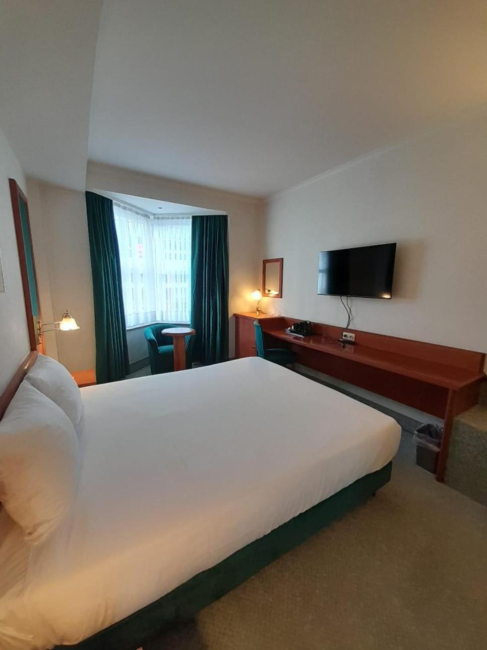 Superior Single Room
