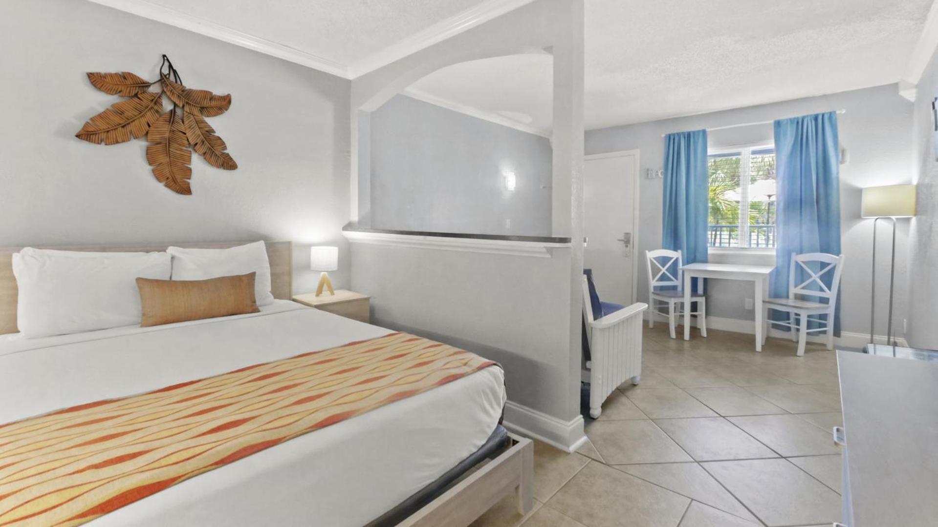Habitación Doble Estándar con vistas a la piscina