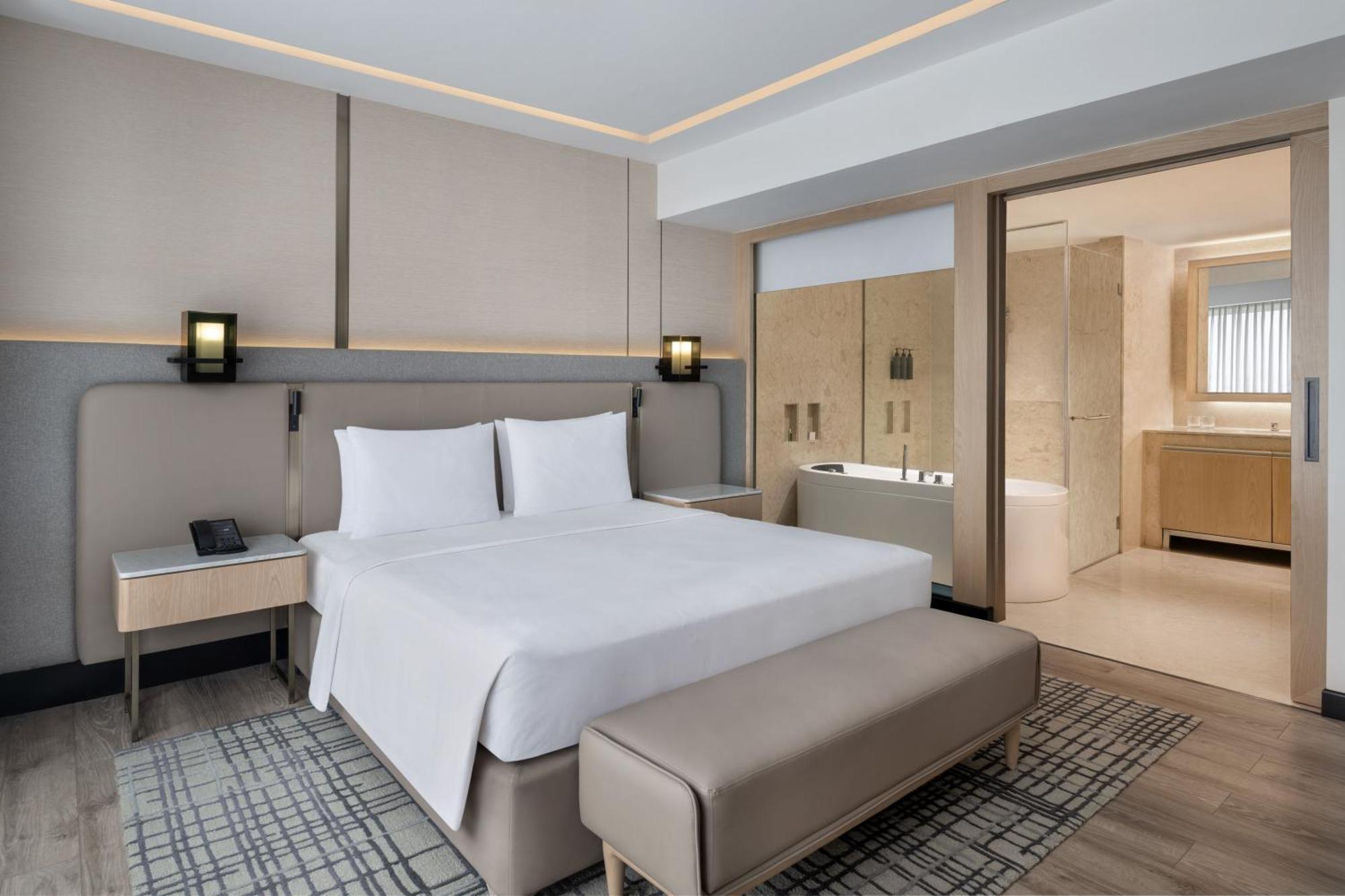 Courtyard Suite Executive Lounge access 1 Bedroom Suite on Spa on Laundry,1710597887:JPEG