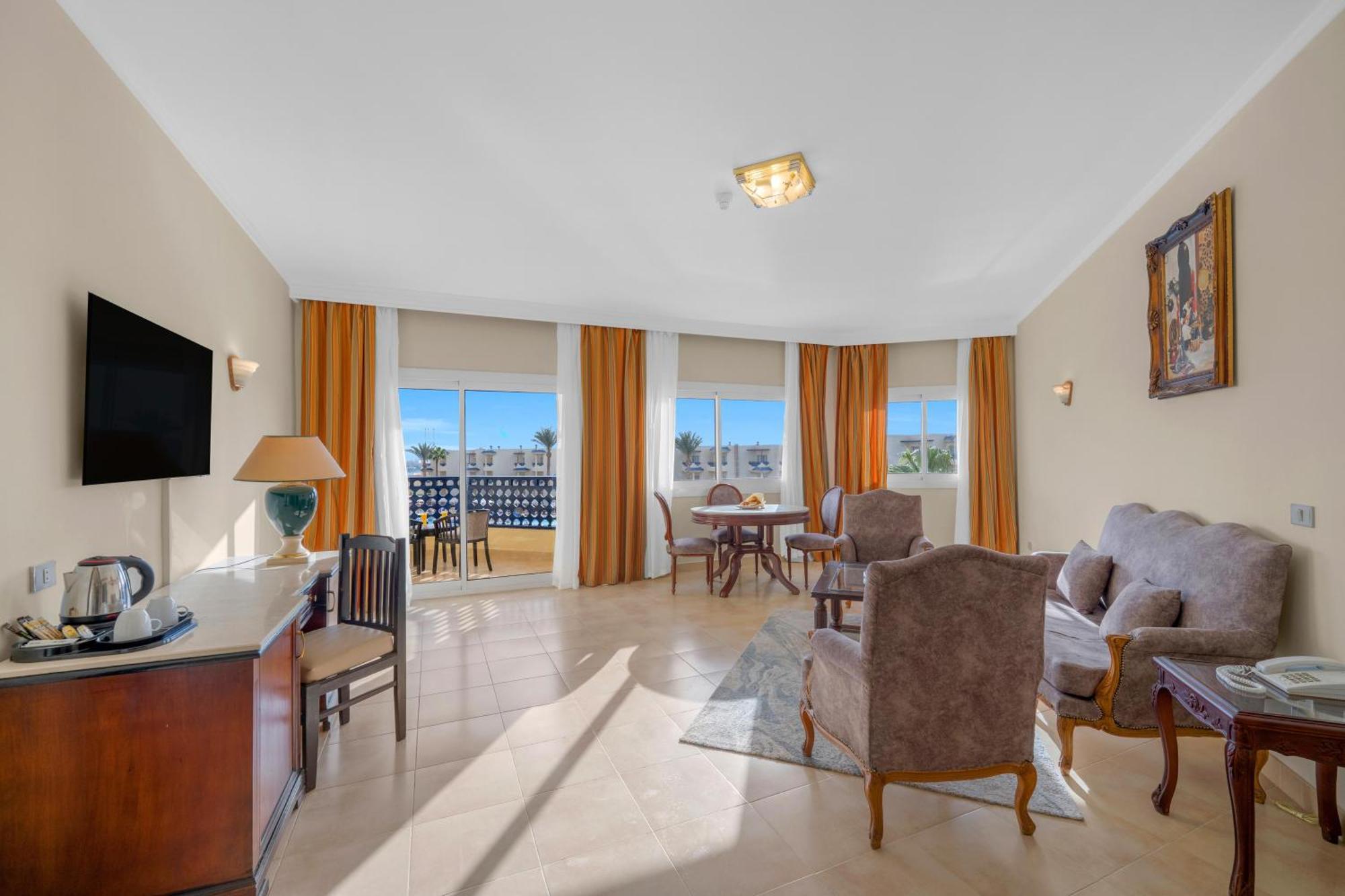Suite with Pool View
