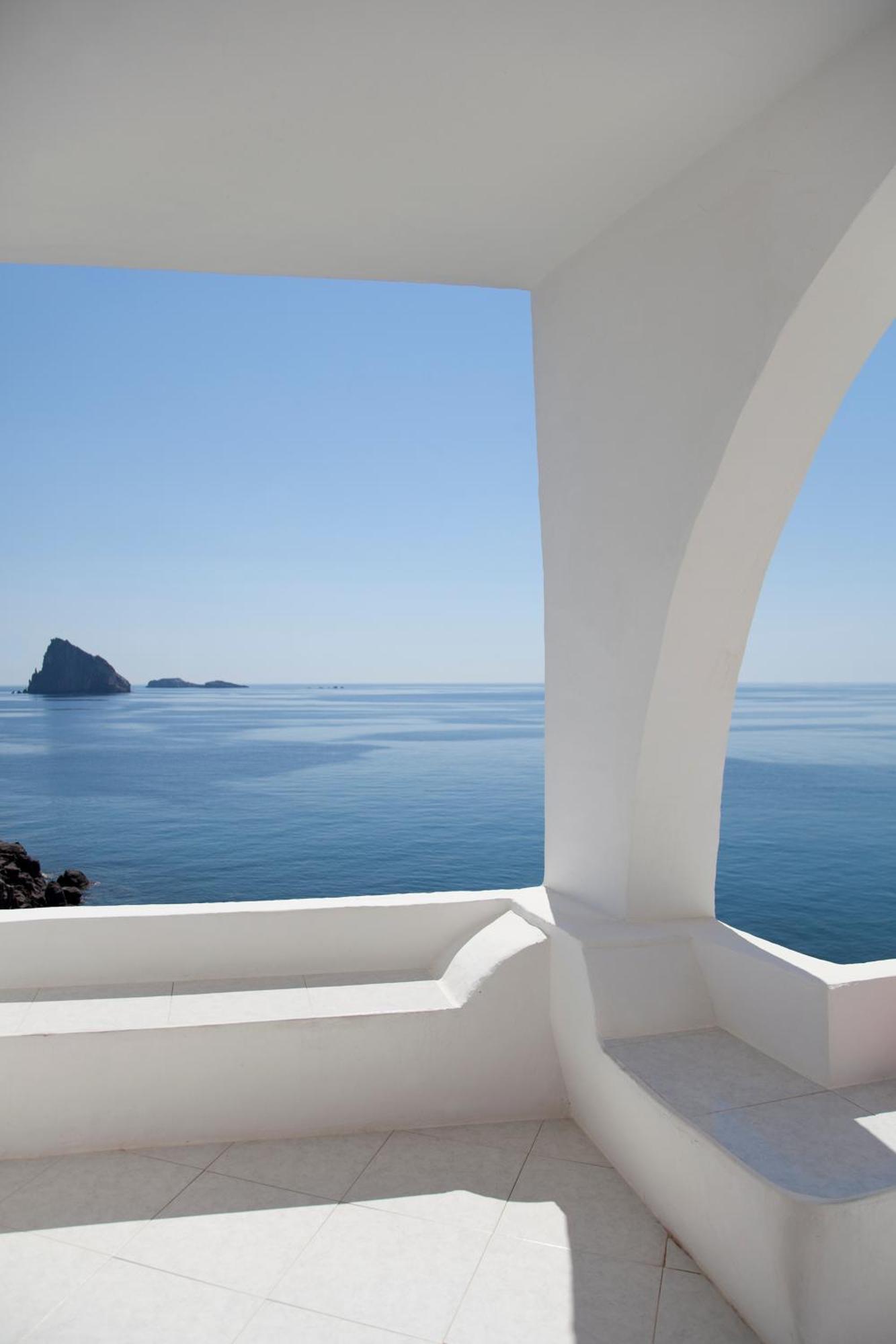 Triple Room with Sea View