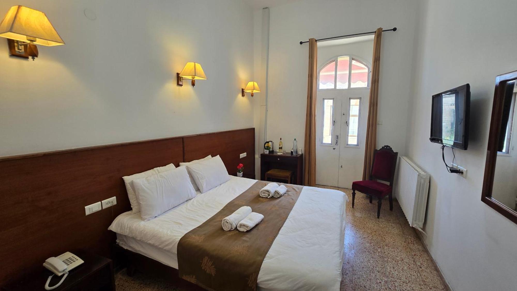 Double Room, (1 Double Bed)