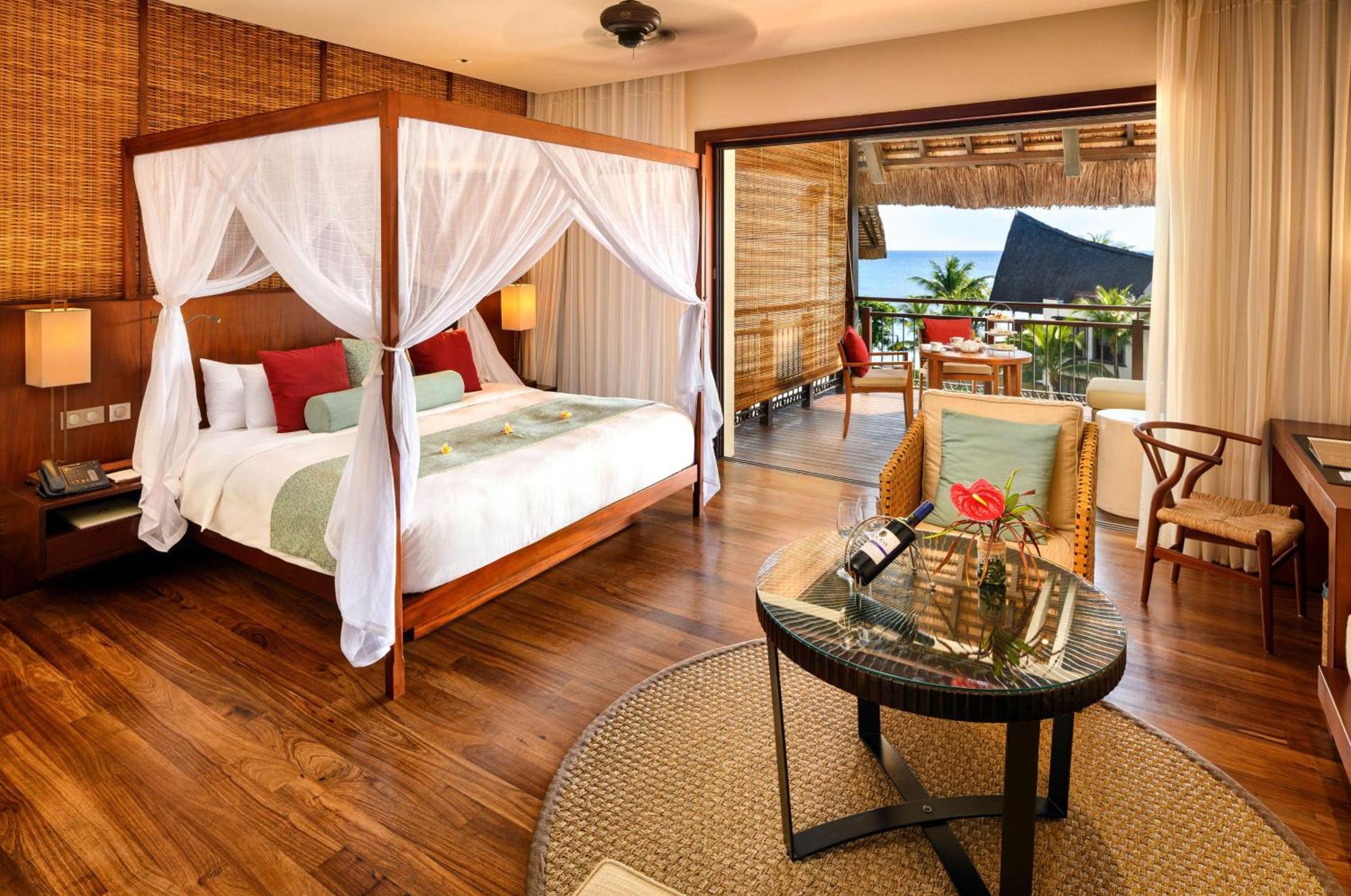 Luxury Lagoona Suite with Partial Seaview