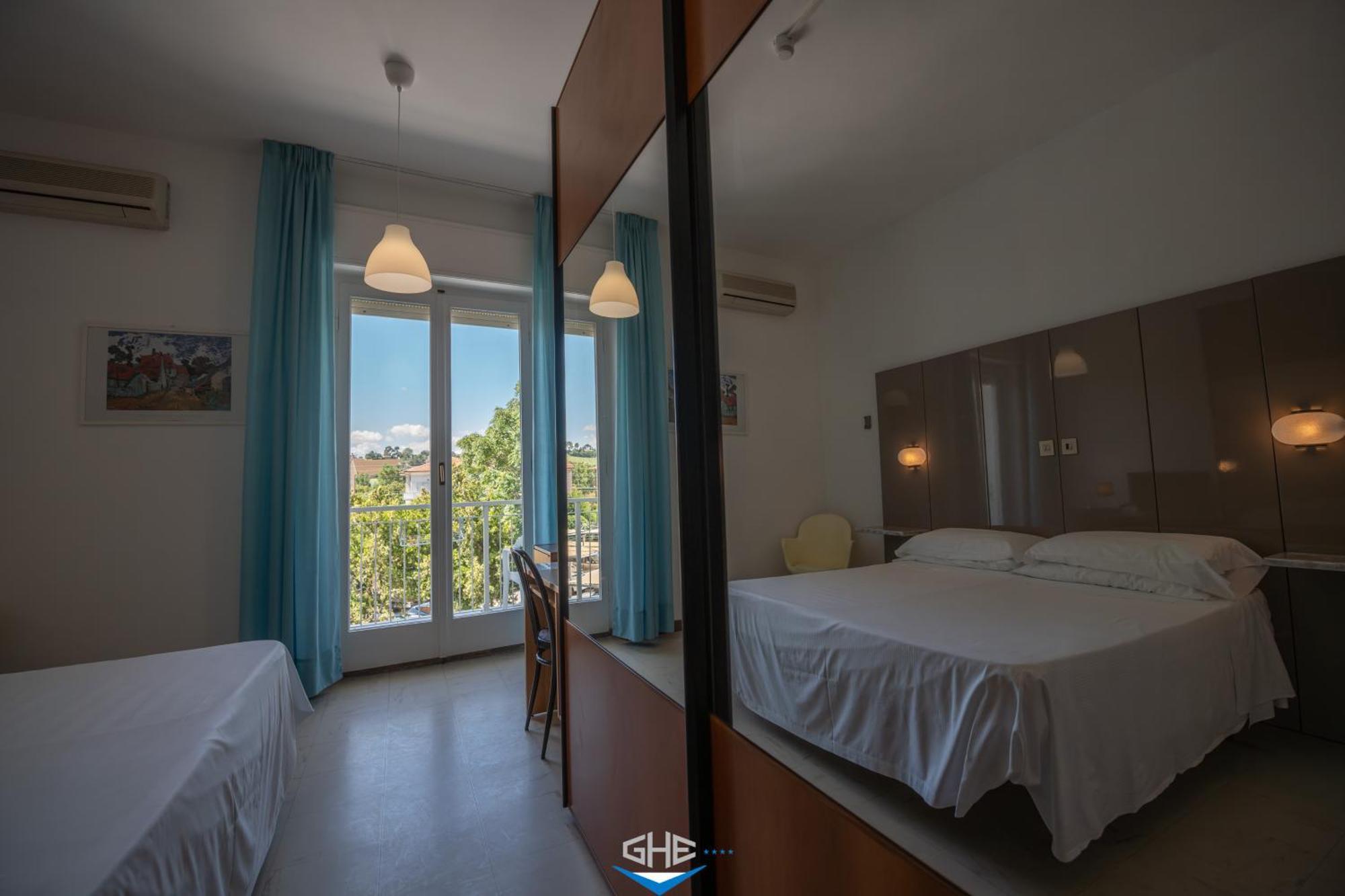 Double Room with Mountain View