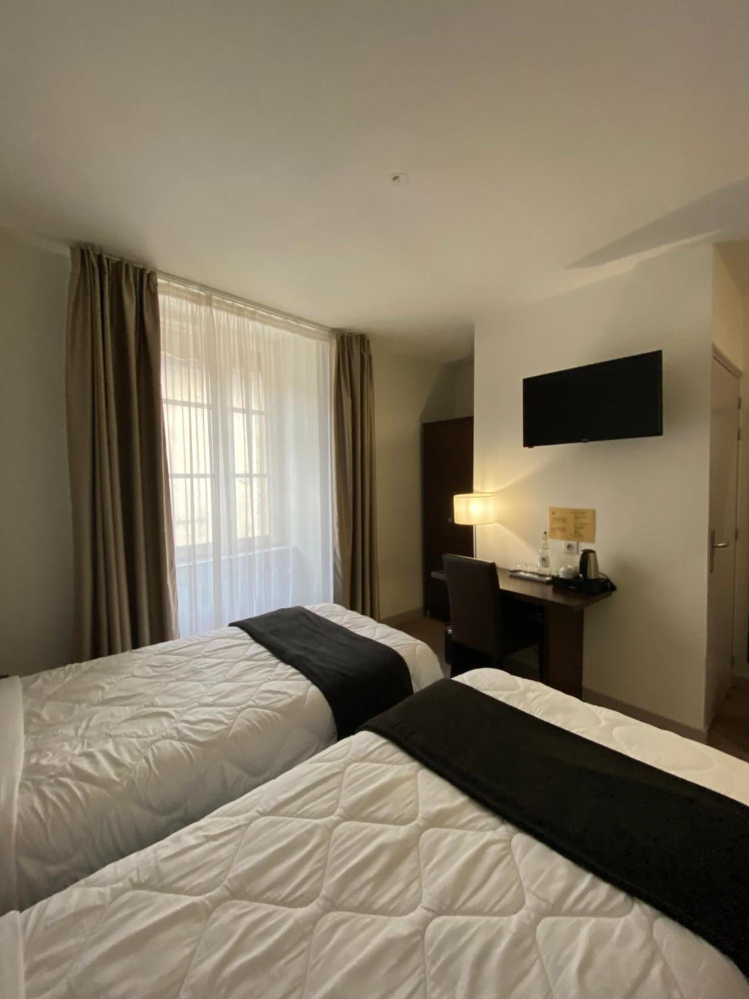 Twin Room,1710629713:JPEG