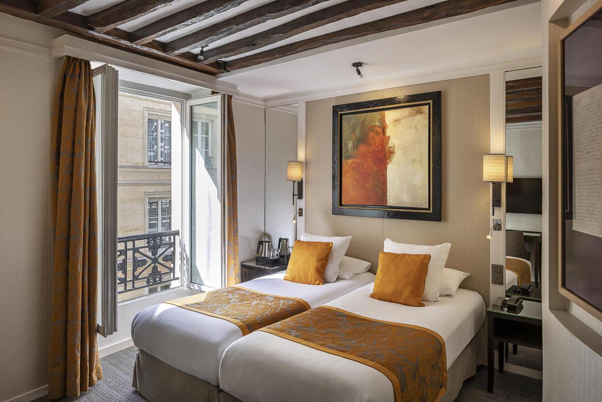 Standard Twin Room