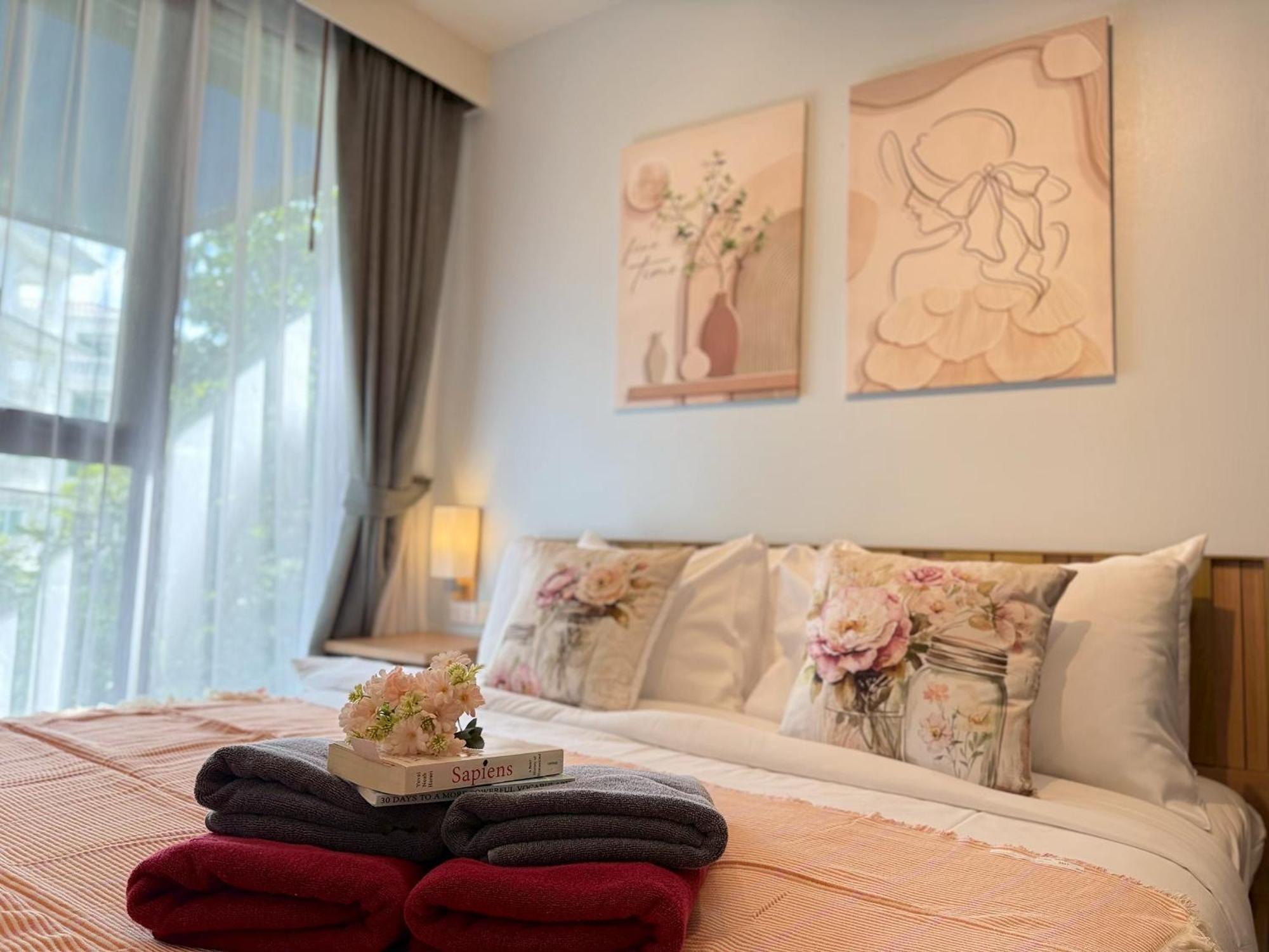 One-Bedroom Apartment with Garden