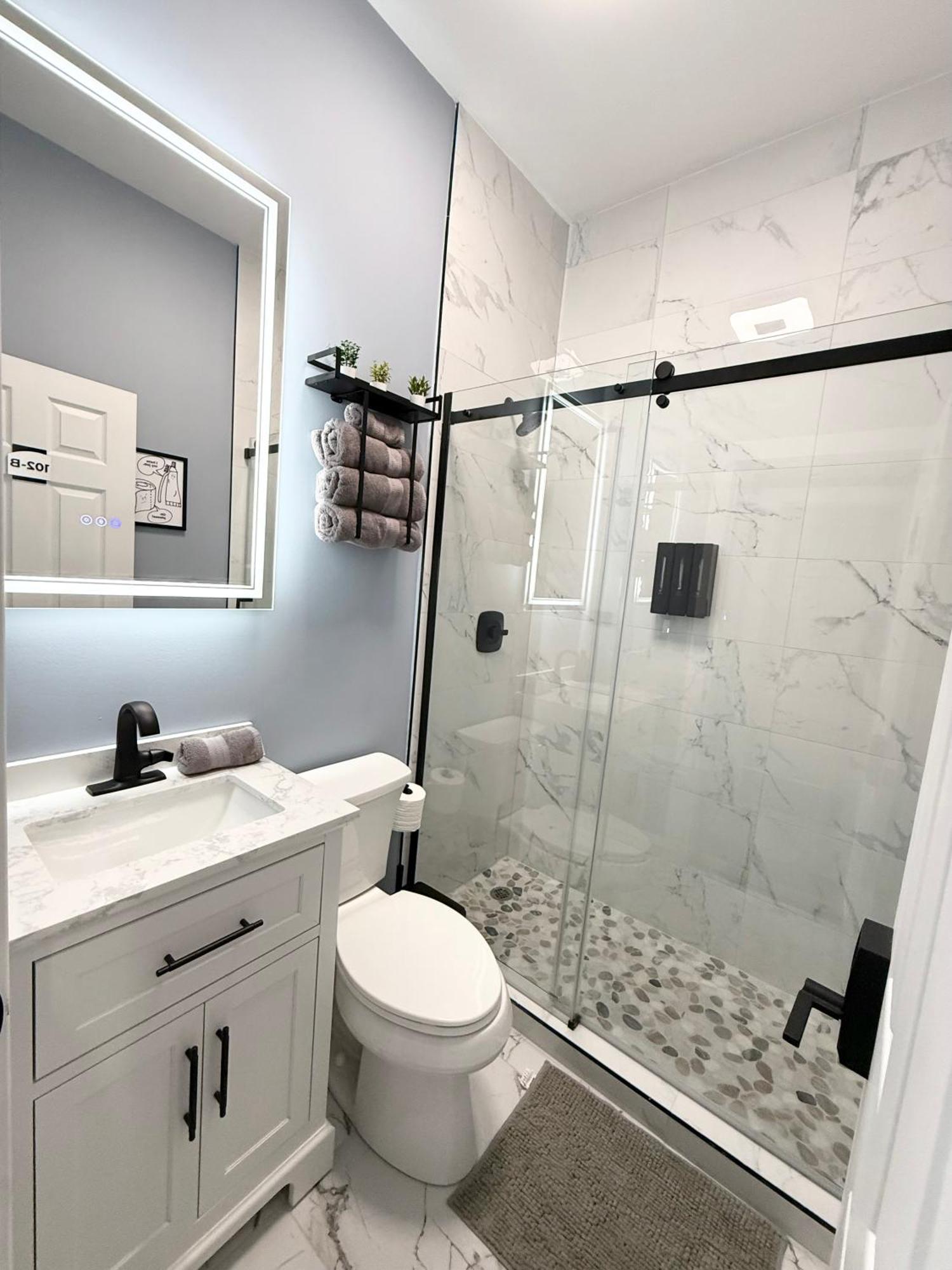 Double Room with Private External Bathroom