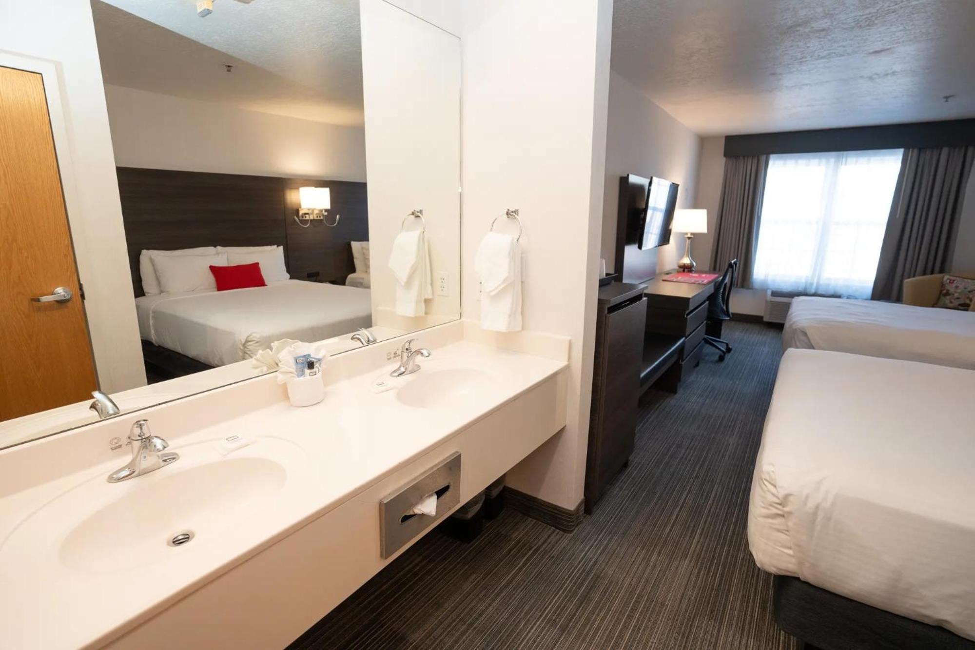 Queen Room