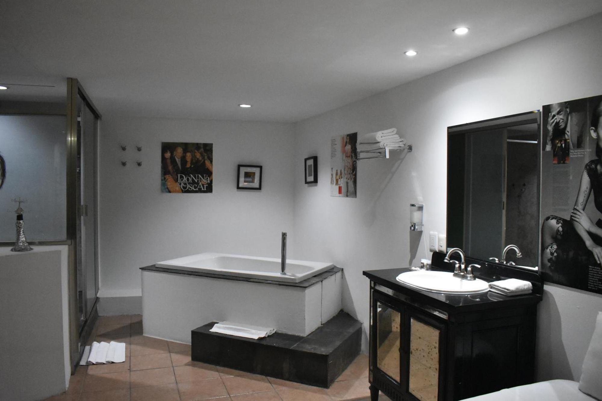 Habitación con 2 camas grandes