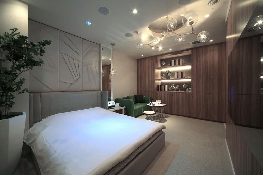 Economy Queen Room - Late Check-in 22:00