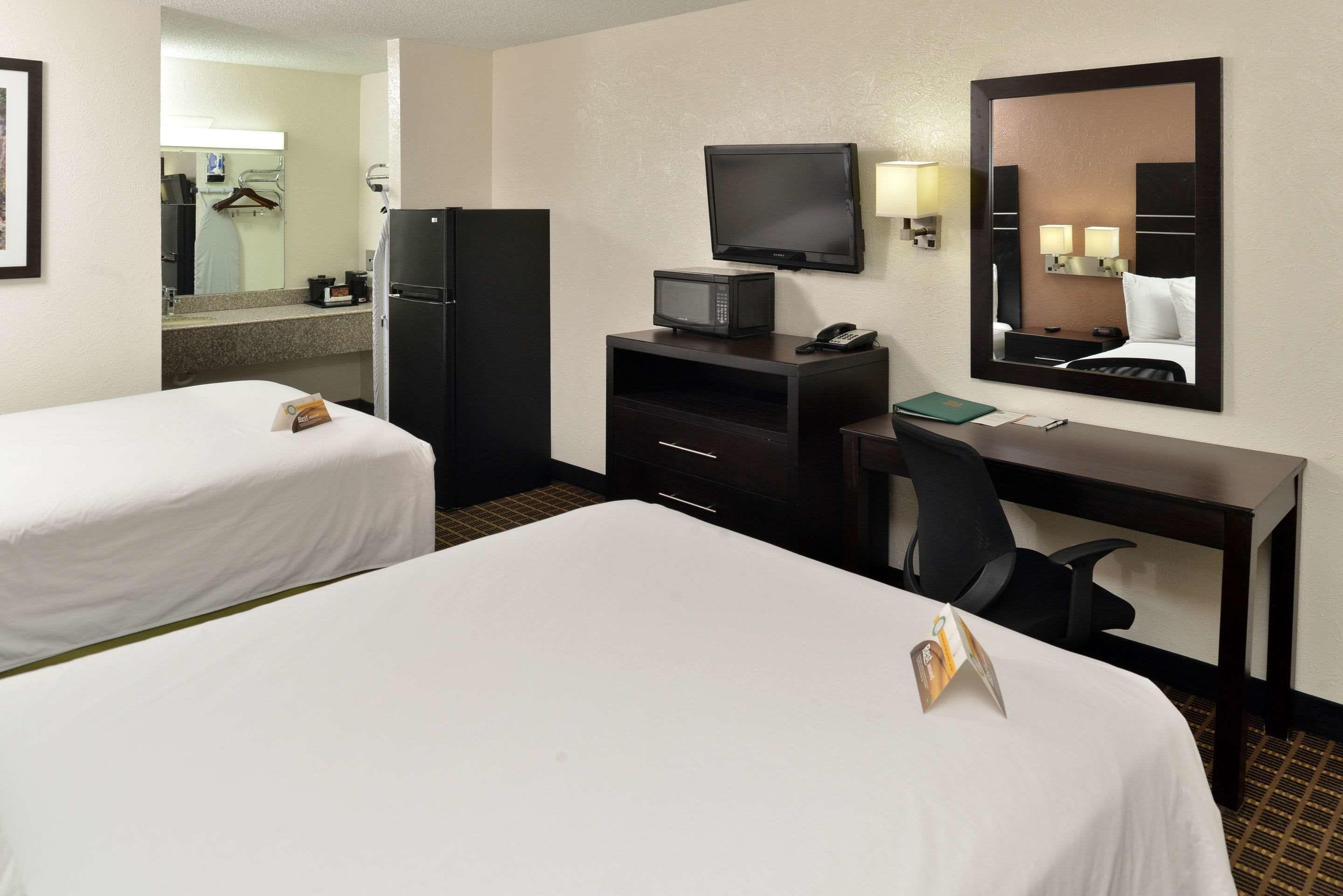 Queen Room with Two Queen Beds - Non-Smoking