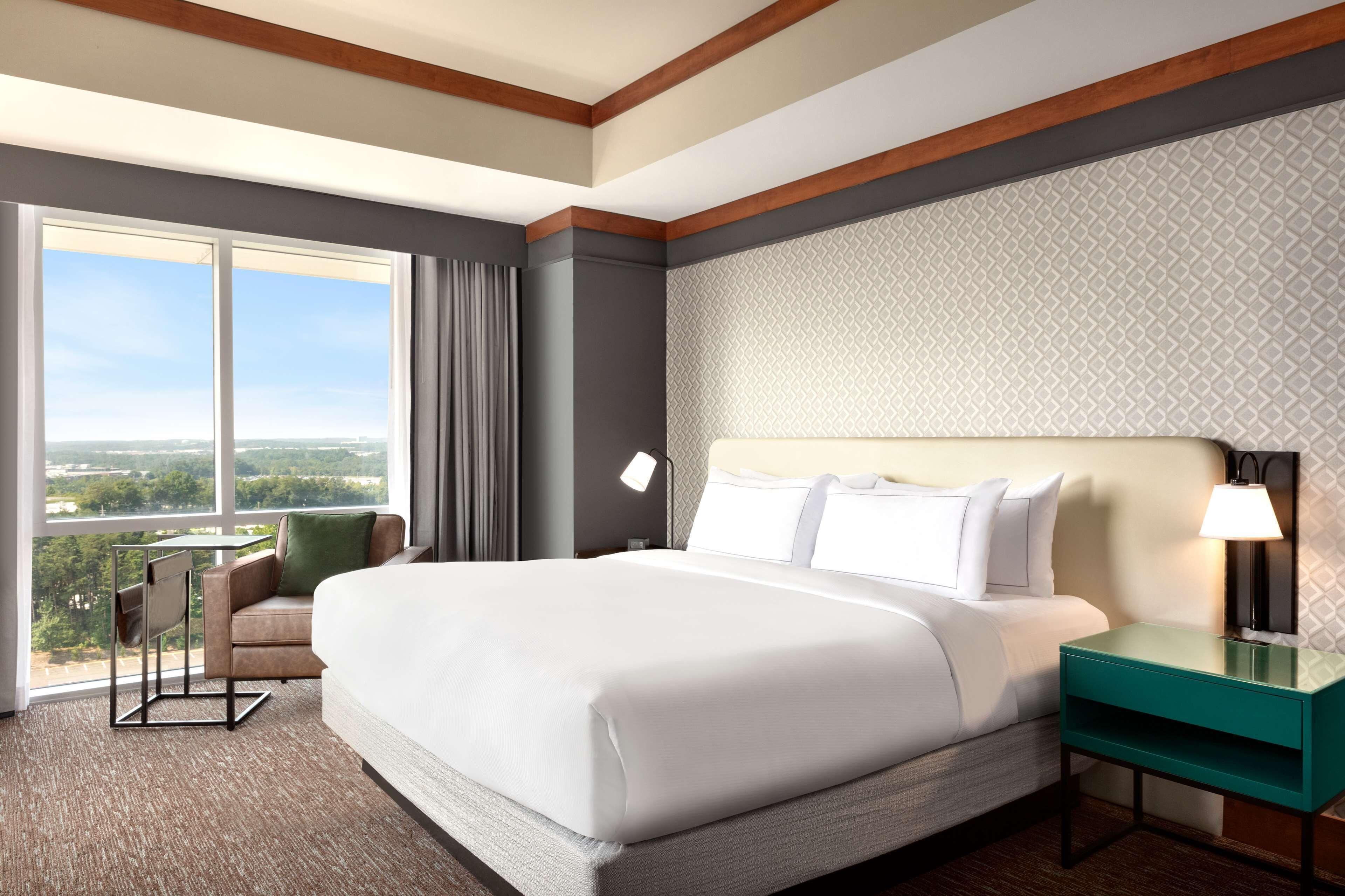 One-Bedroom King Suite - High Floor