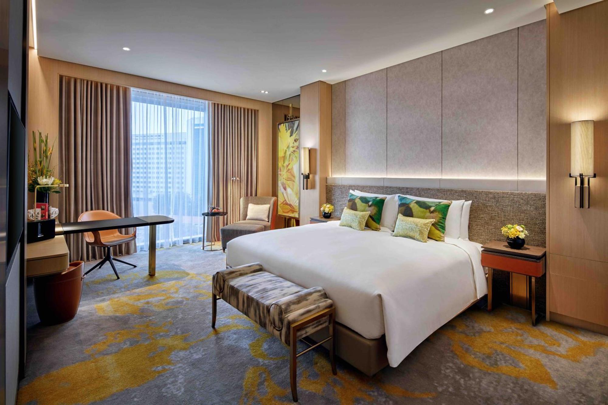 Luxury Club Room Club Millésime Accesss 1 King Bed Heritage View High Floor