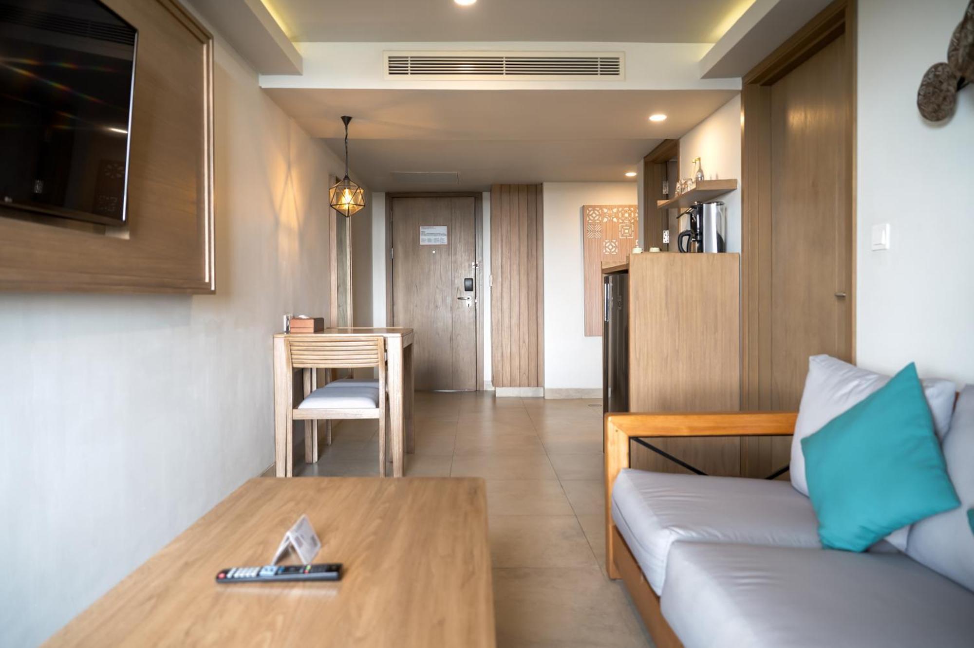 One Bedroom Suite F&B Disc exclude alcohol