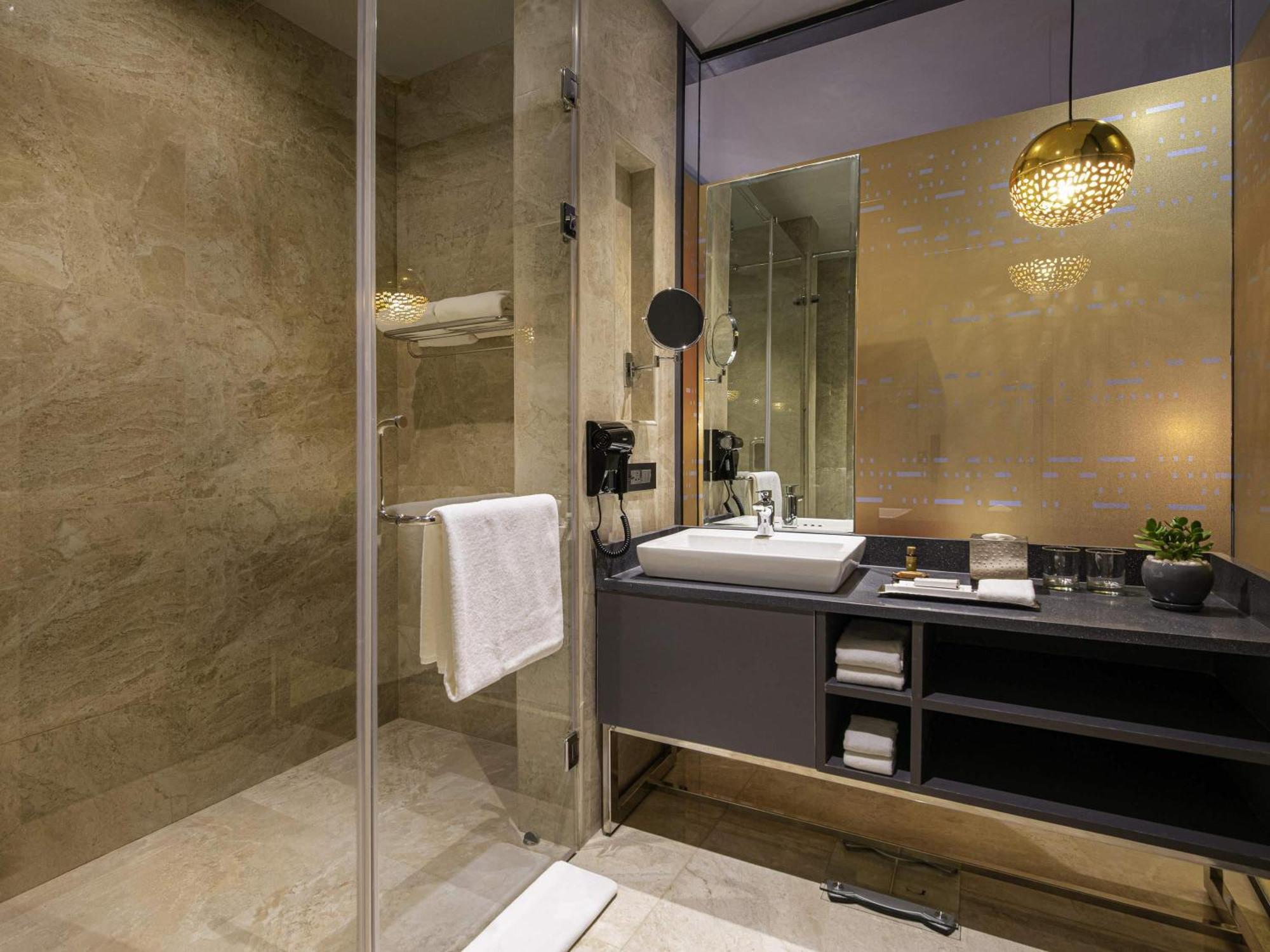 Deluxe Twin Room  with 25% Discount on F&B, Spa and Laundry