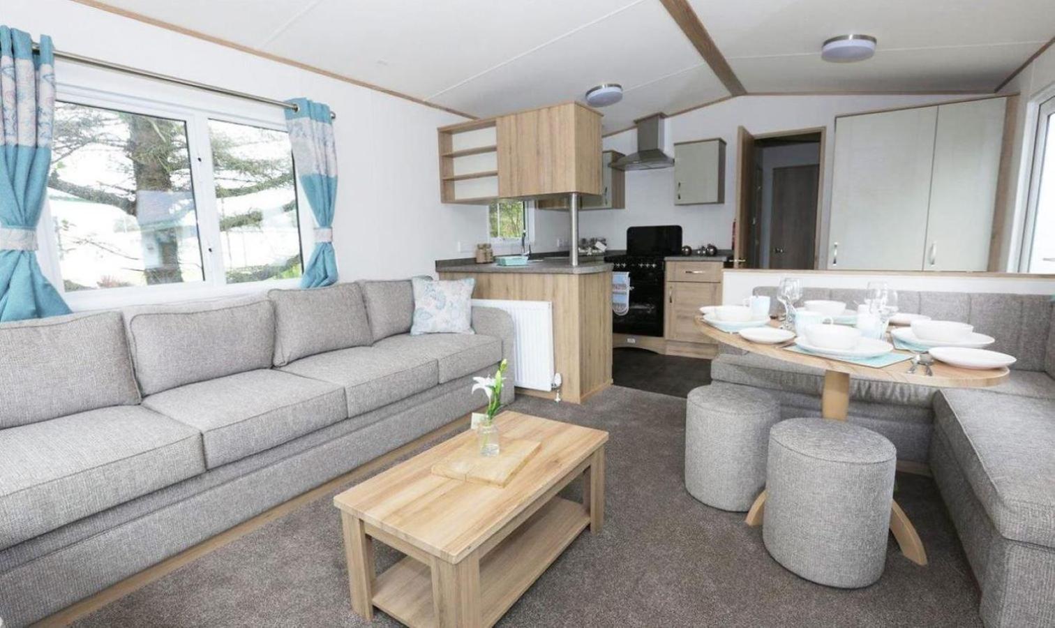  8 Berth Luxury Caravan No Pets