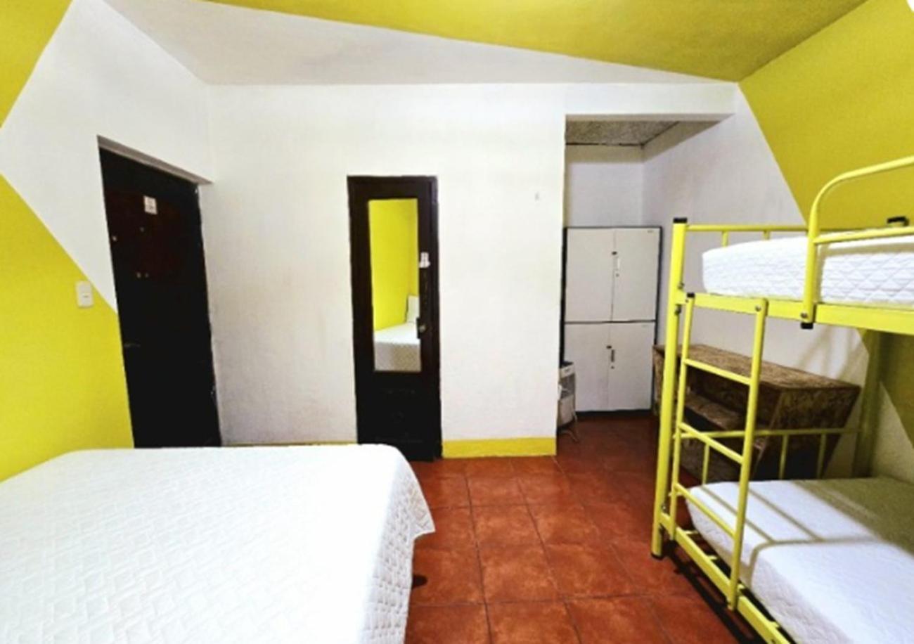 Habitación Familiar con baño privado