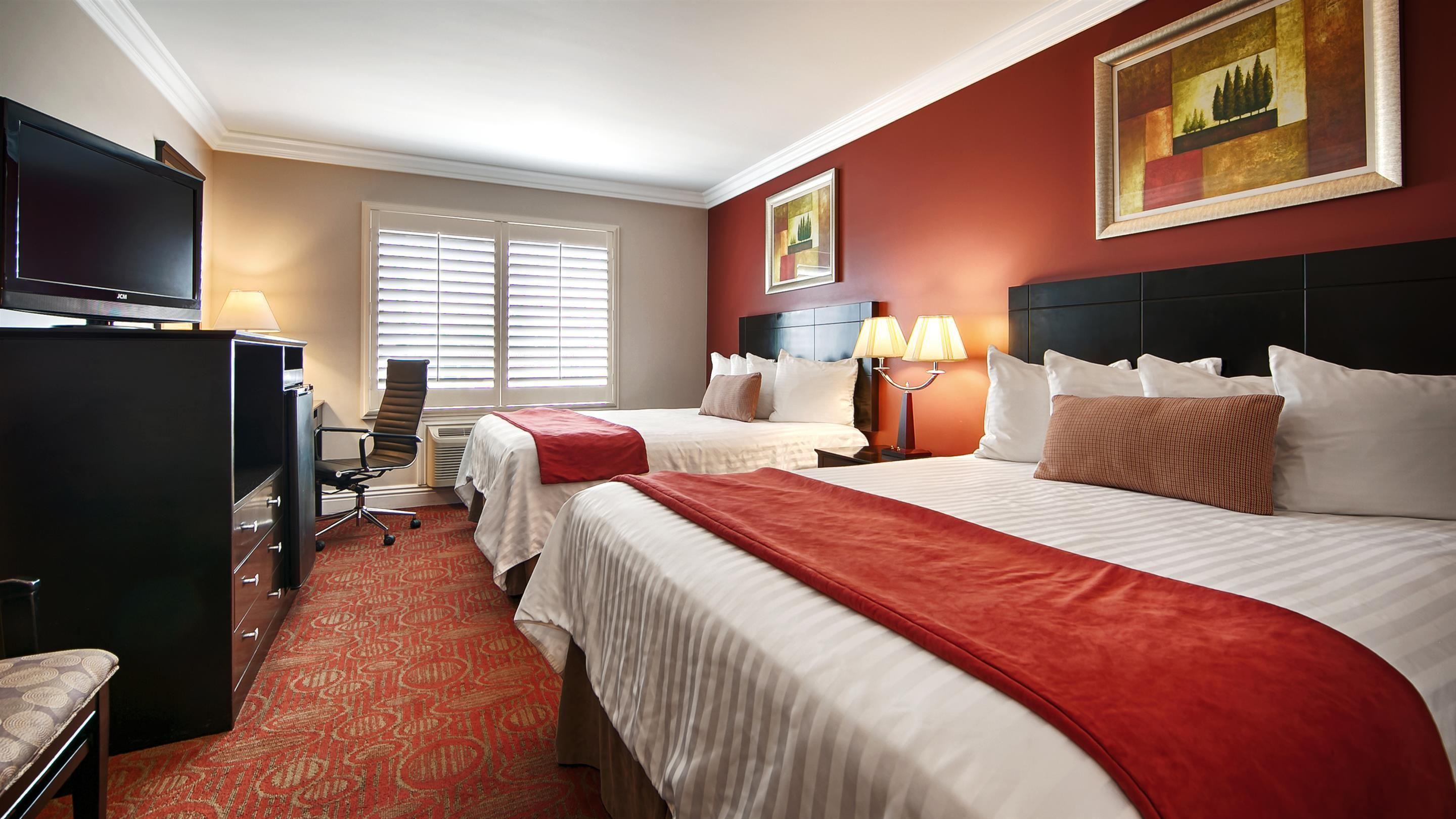 Queen Room Two Queen Beds