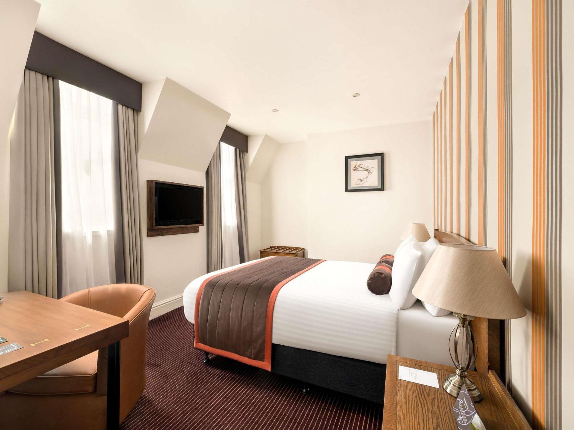 Standard King Room