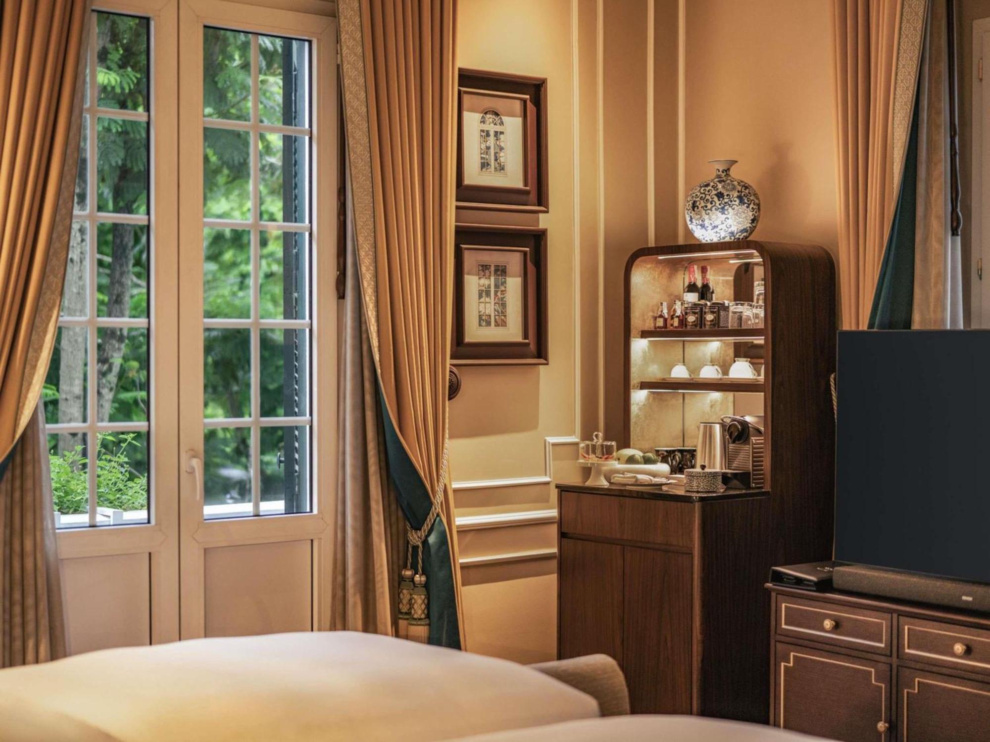 Heritage Wing Luxury Room Twin Beds,1742580631:JPEG