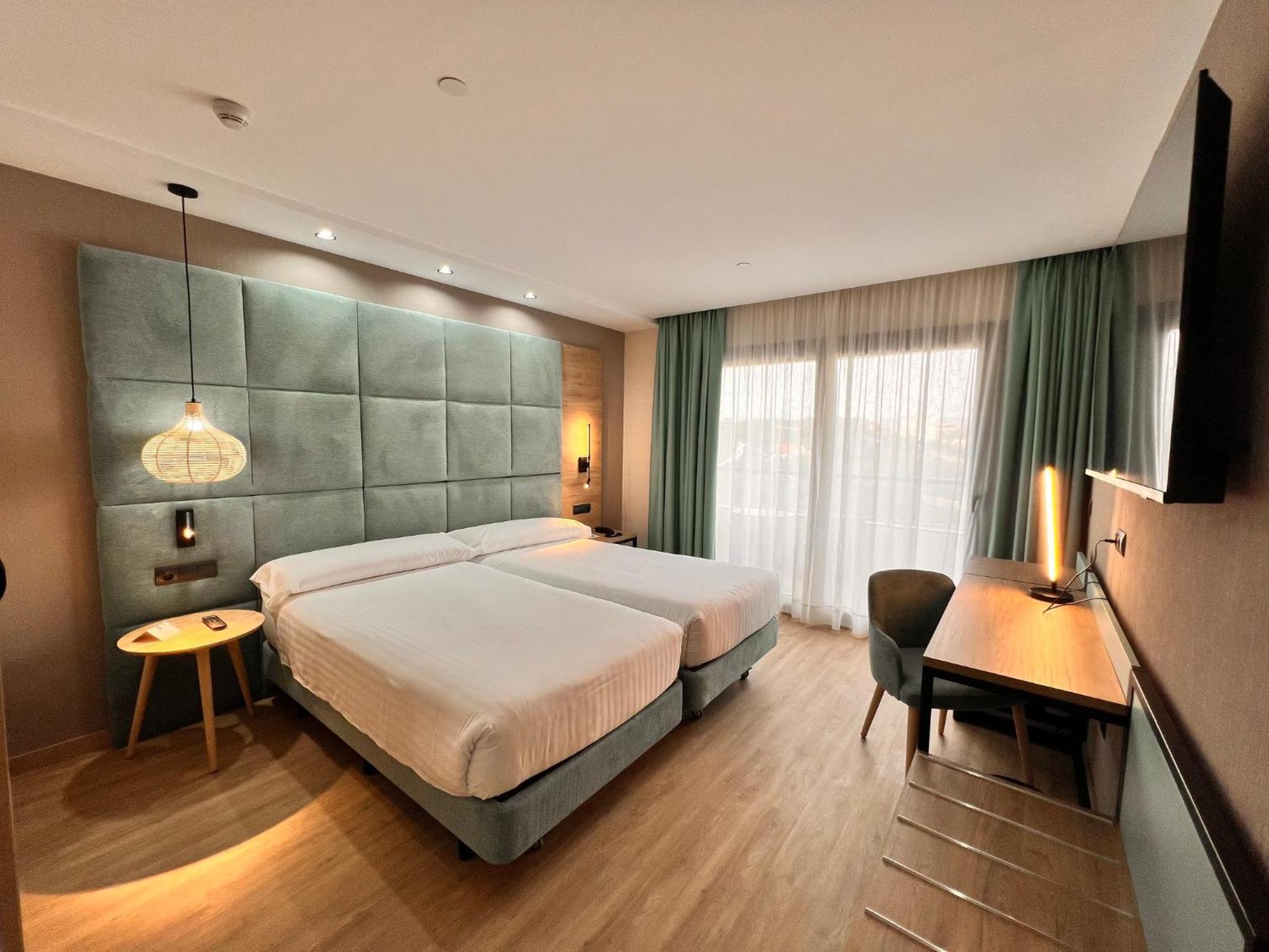 Superior Double or Twin Room City View