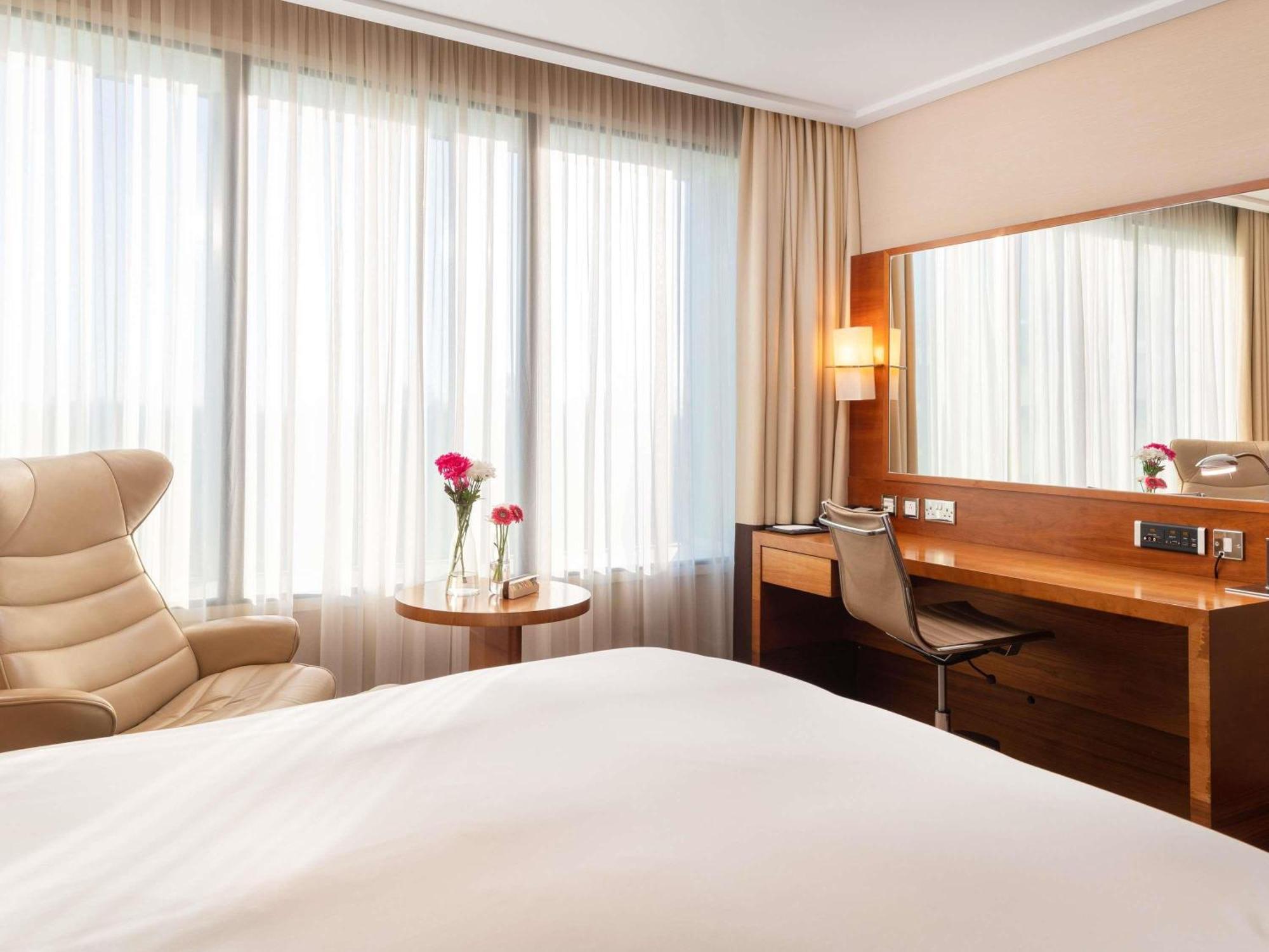 Luxury King Room,1716998935:JPEG