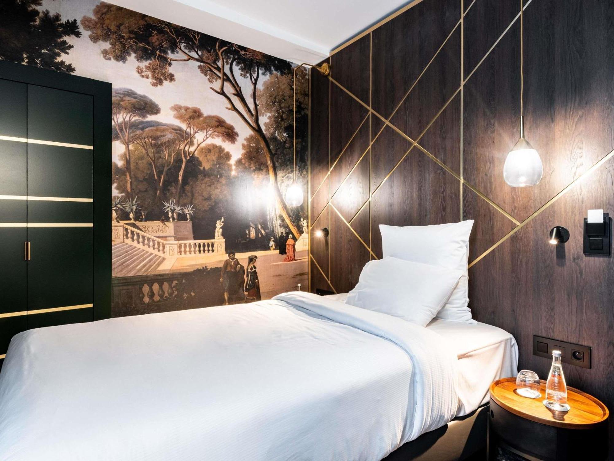 Classic Single Room