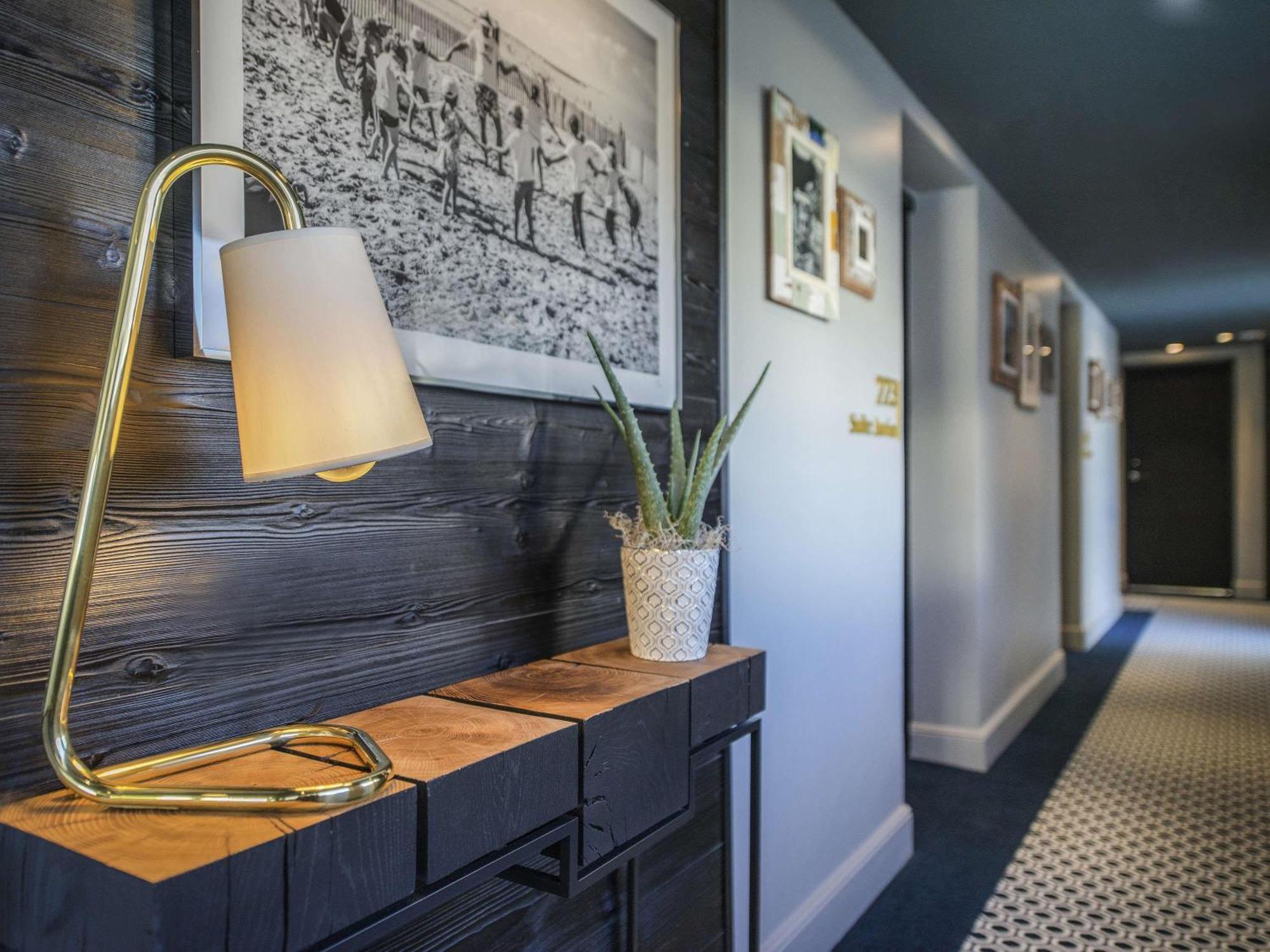 Superior Queen Room - Land Side
