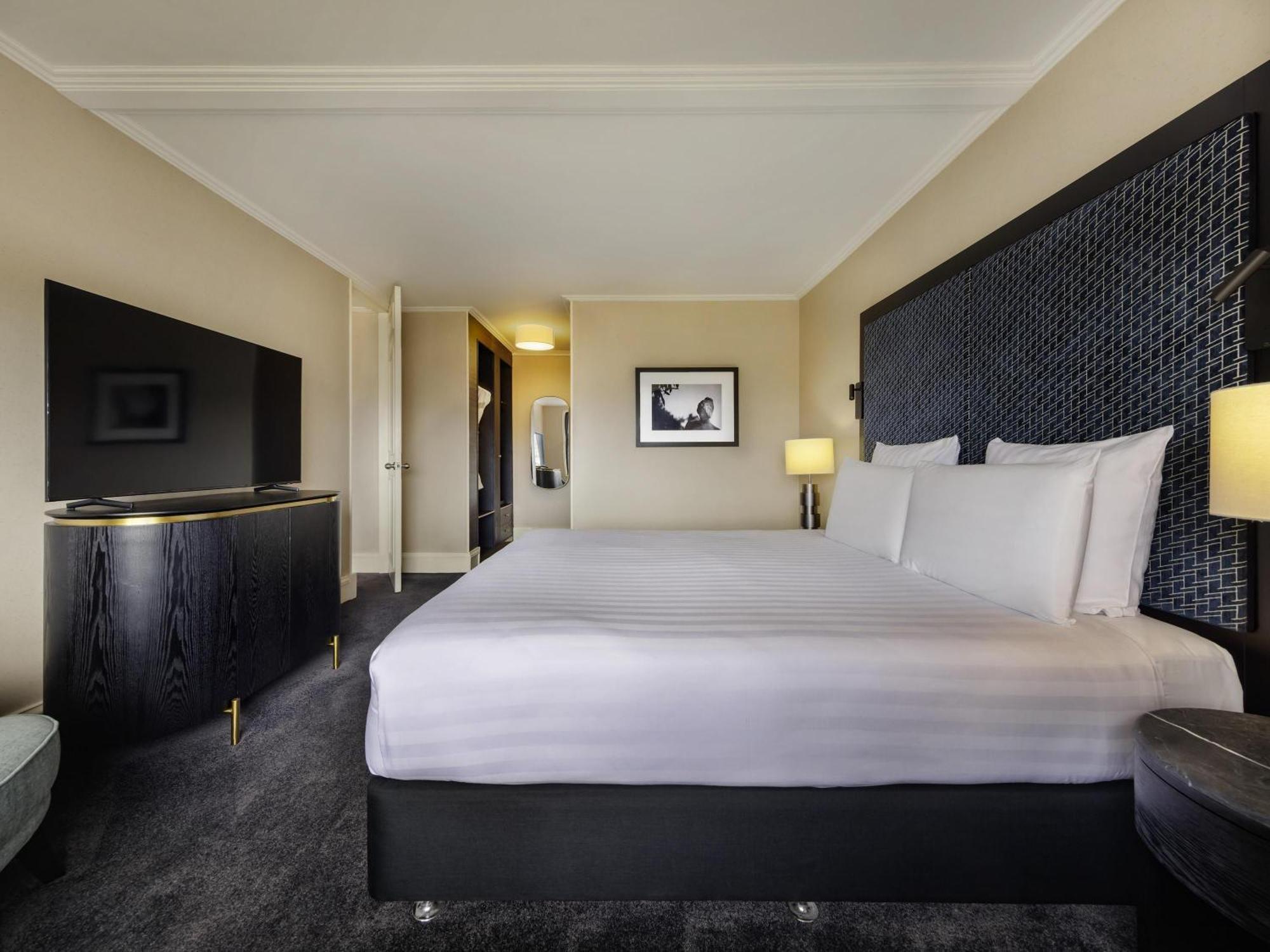 Superior Executive King Room