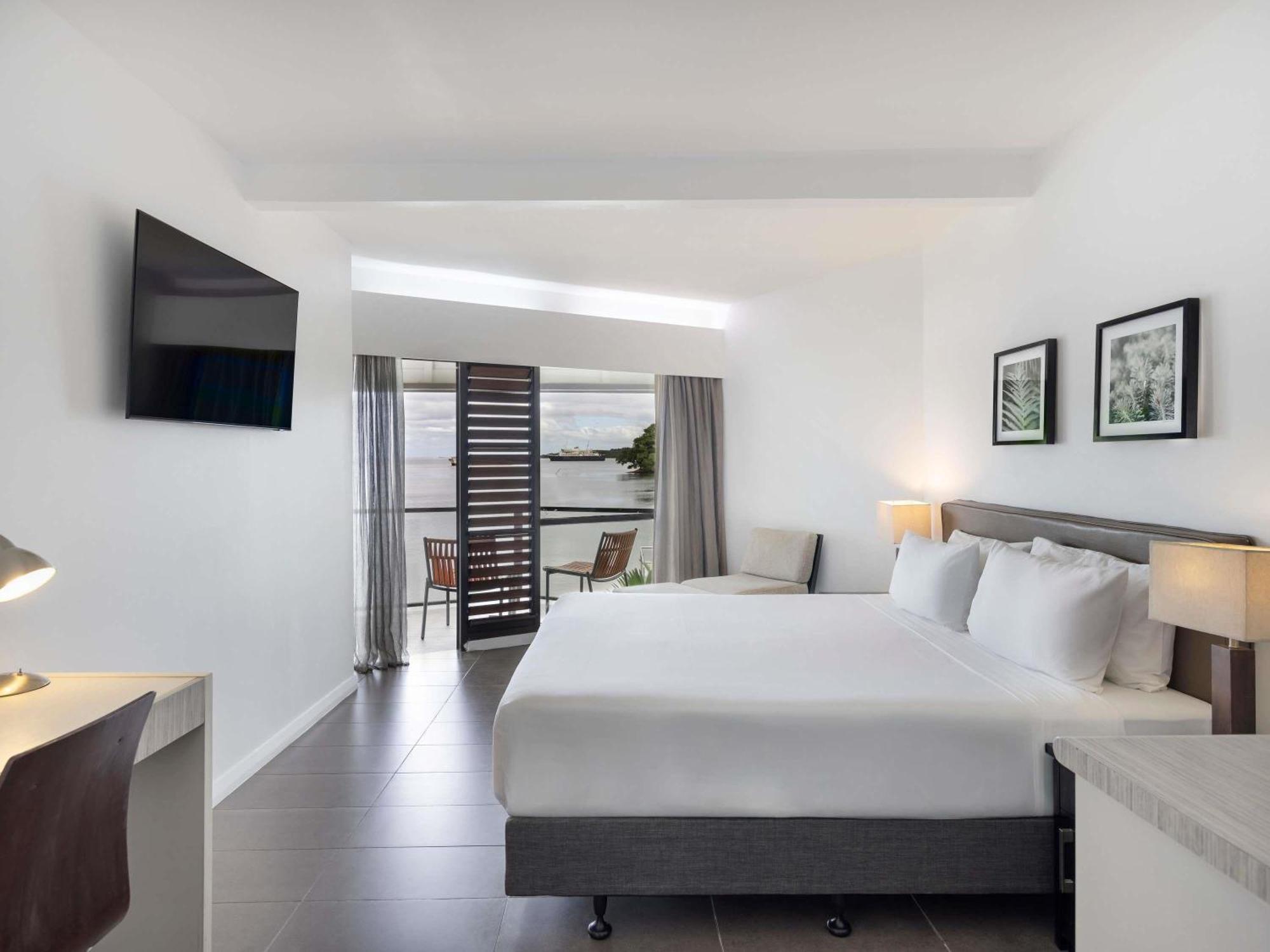 Superior King Room with Ocean View