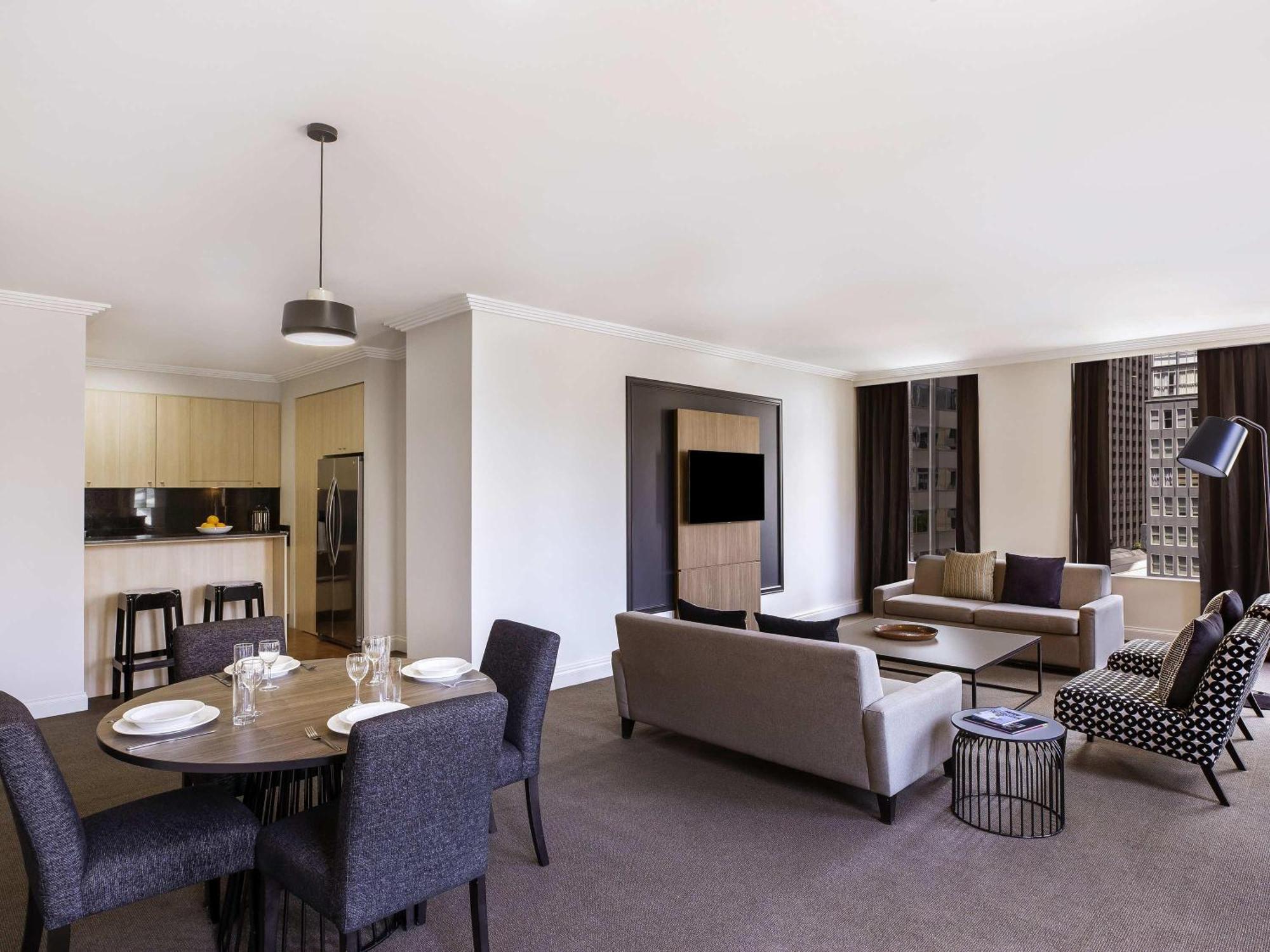 One-Bedroom Deluxe Apartment