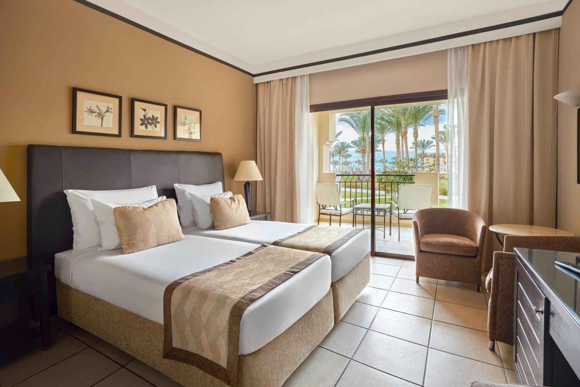 Superior Zimmer mit Queensize-Bett oder 2 Einzelbetten und Poolblick – Jaz Lamaya