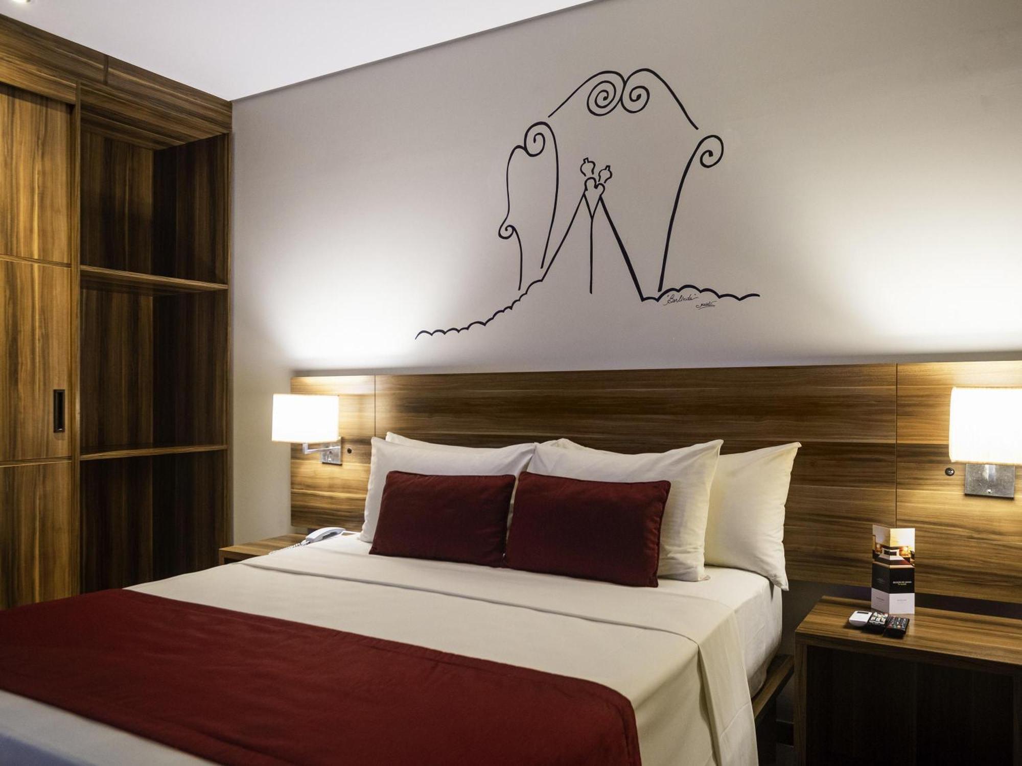 Standard Queen Apartment