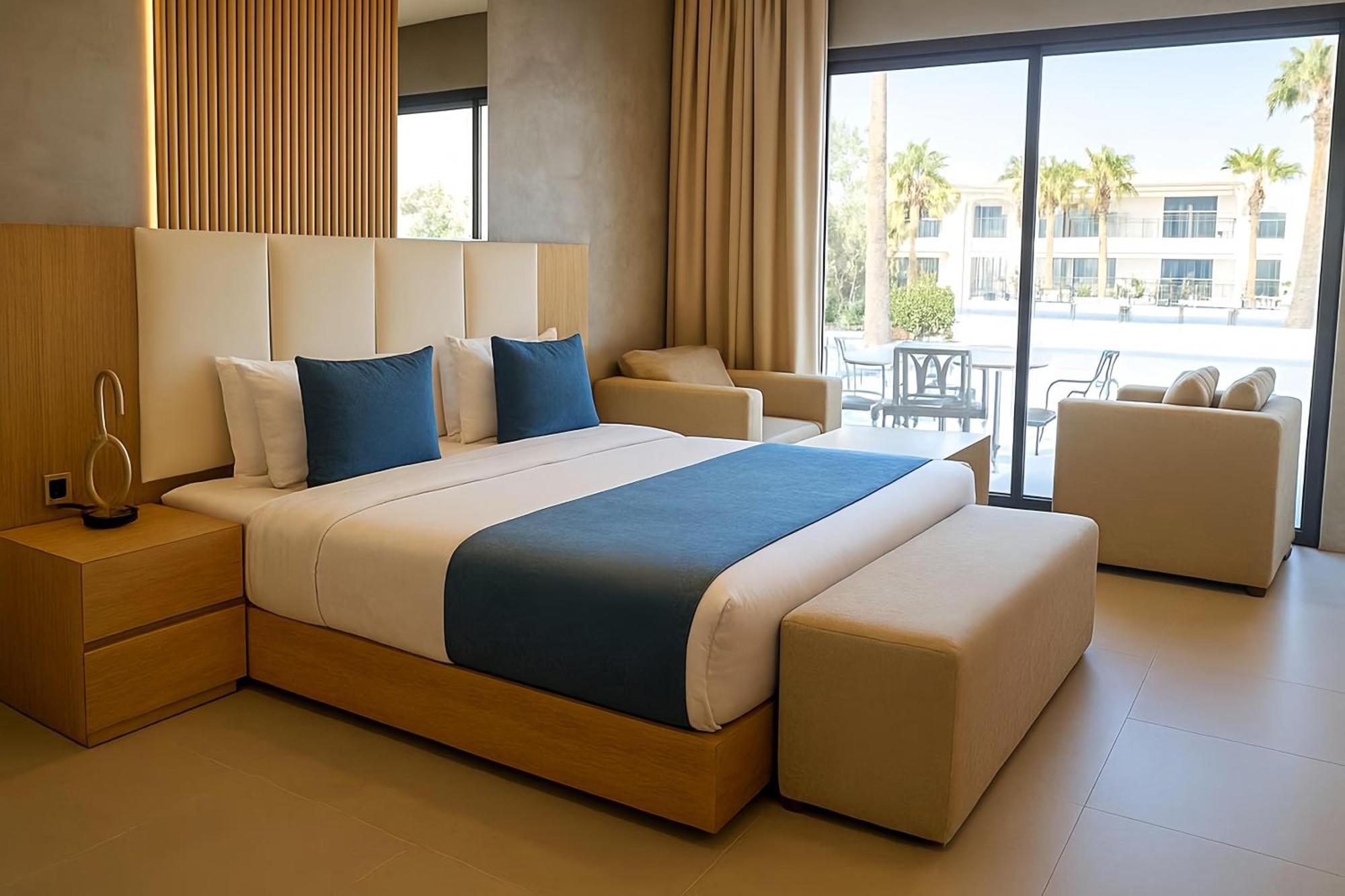 Superior Double or Twin Room with Pool View