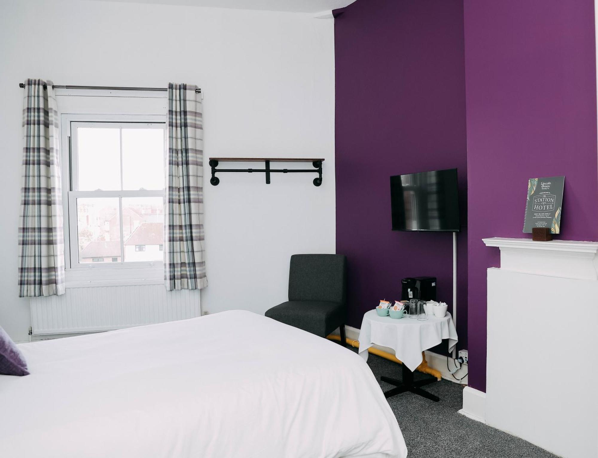 Deluxe Double Room with Shower