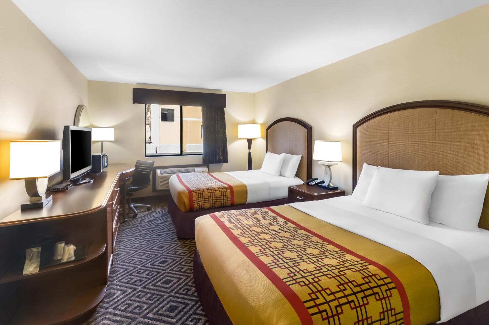 Queen Room with Two Queen Beds Smoking