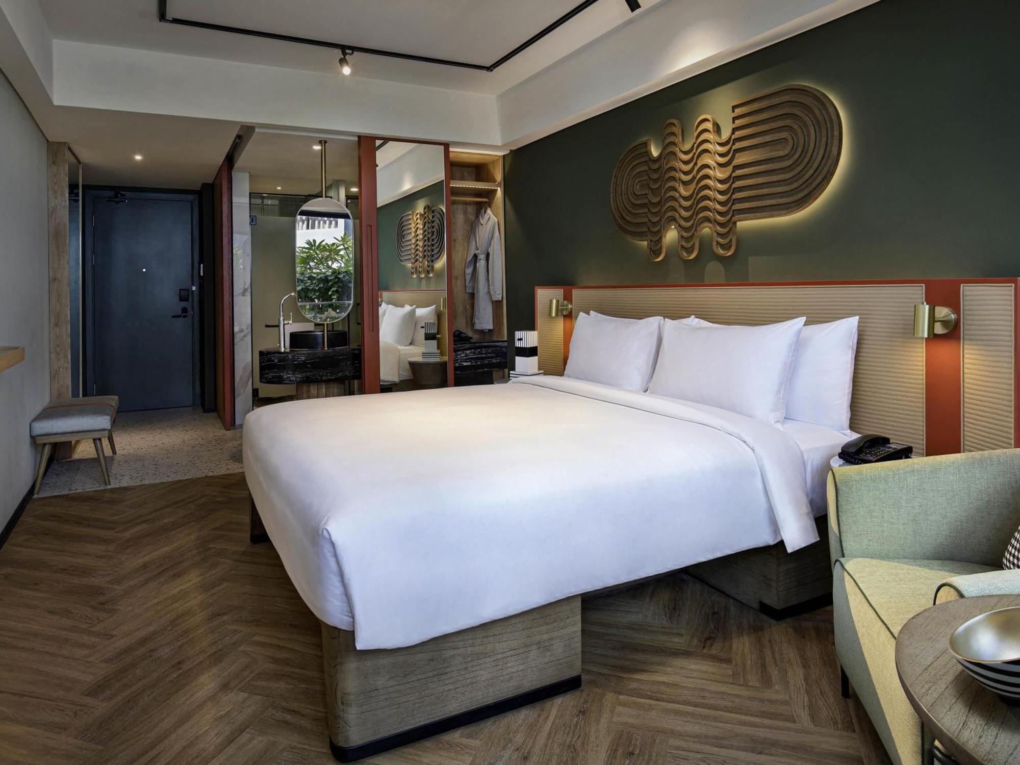 TRIBE Comfort King Room One King Bed,1718532080:JPEG