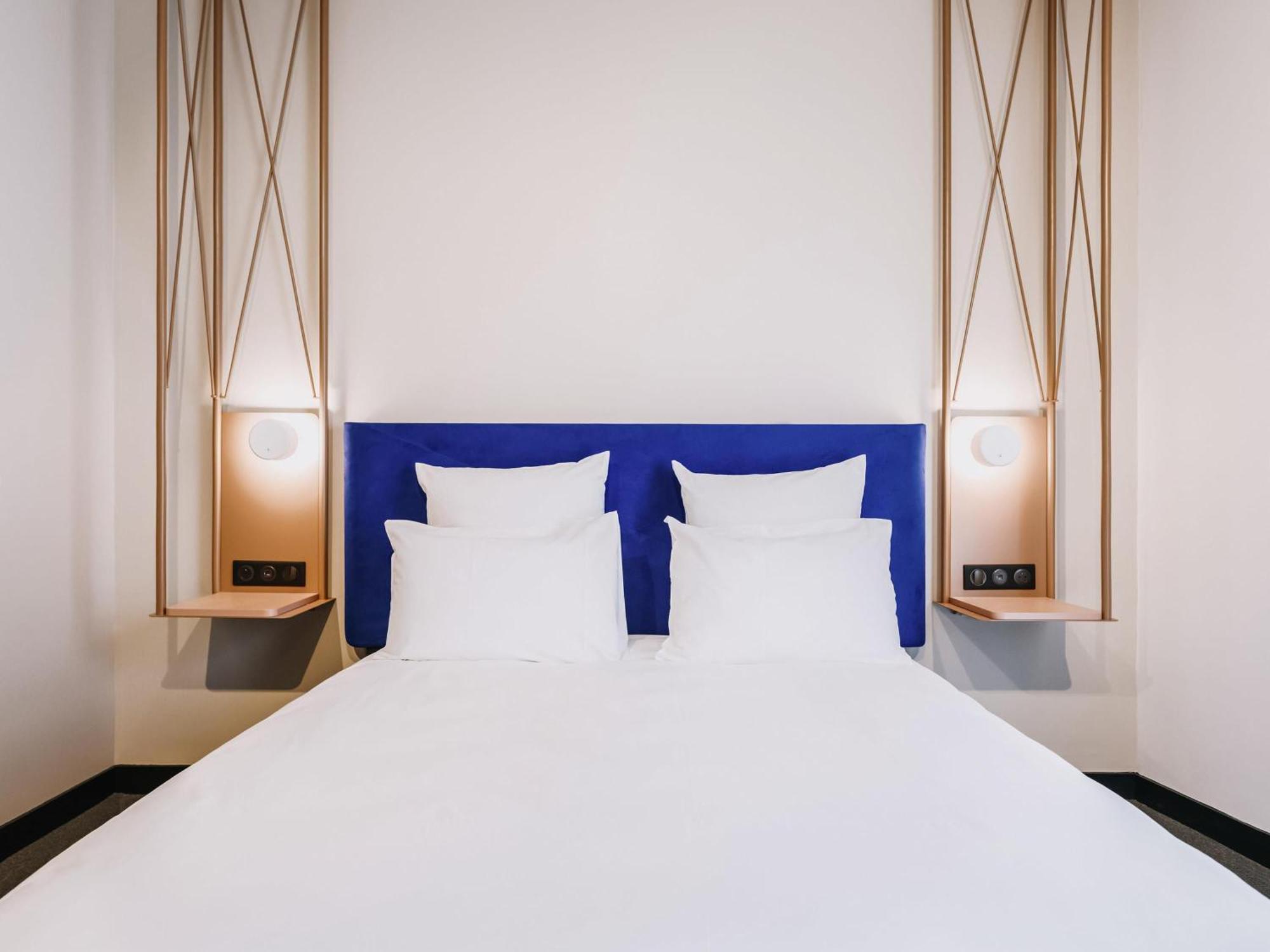 Chambre Double avec 1 Lit Simple