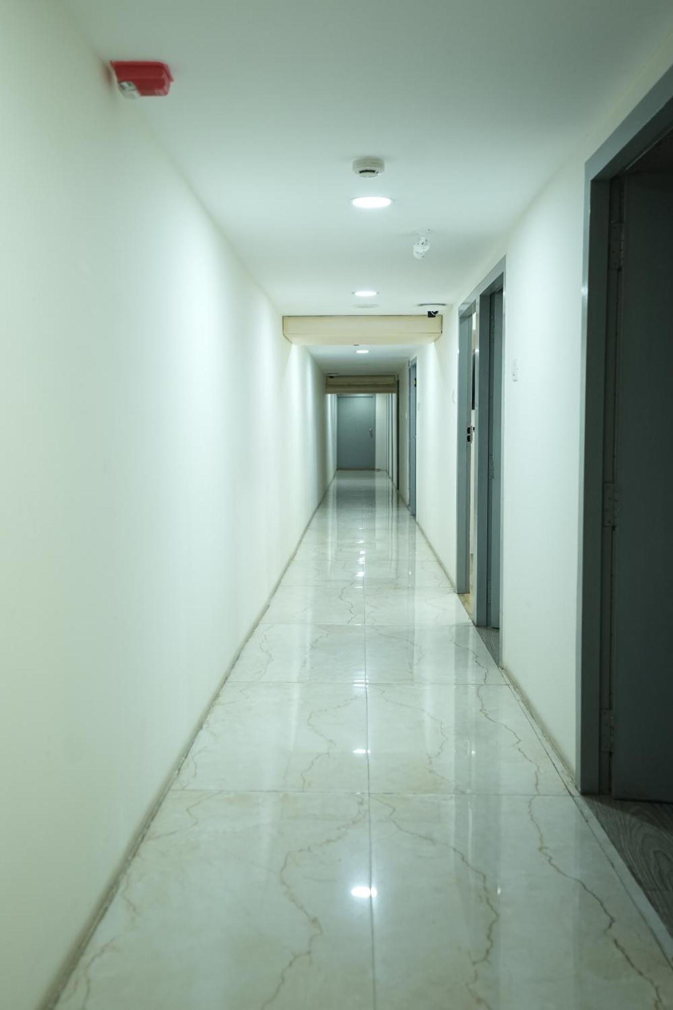 Single Room with Shared Shower and Toilet