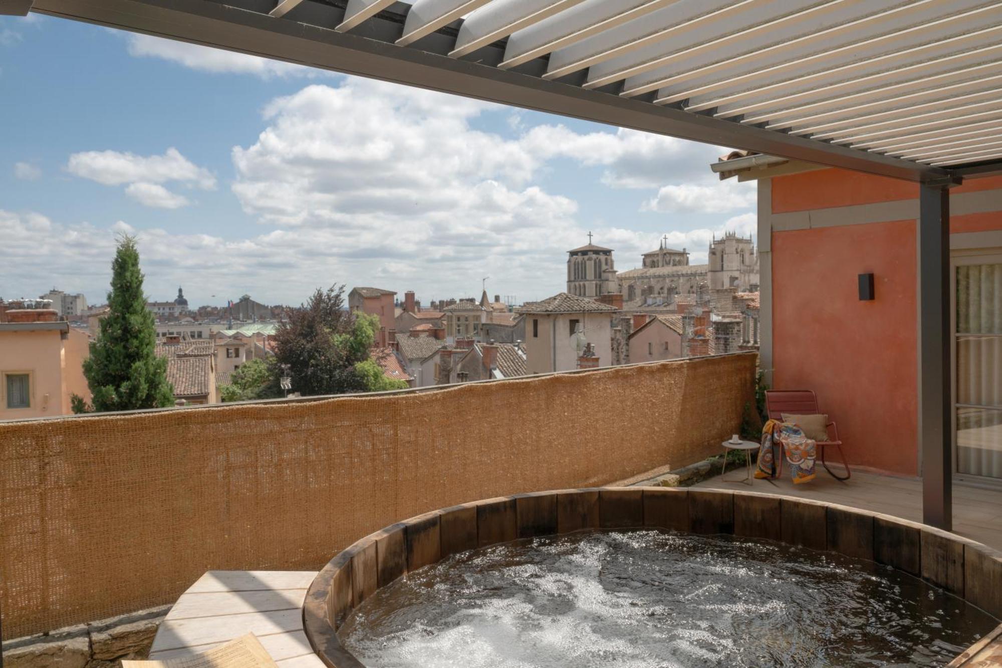 Maison Rose – bain nordique jacuzzi