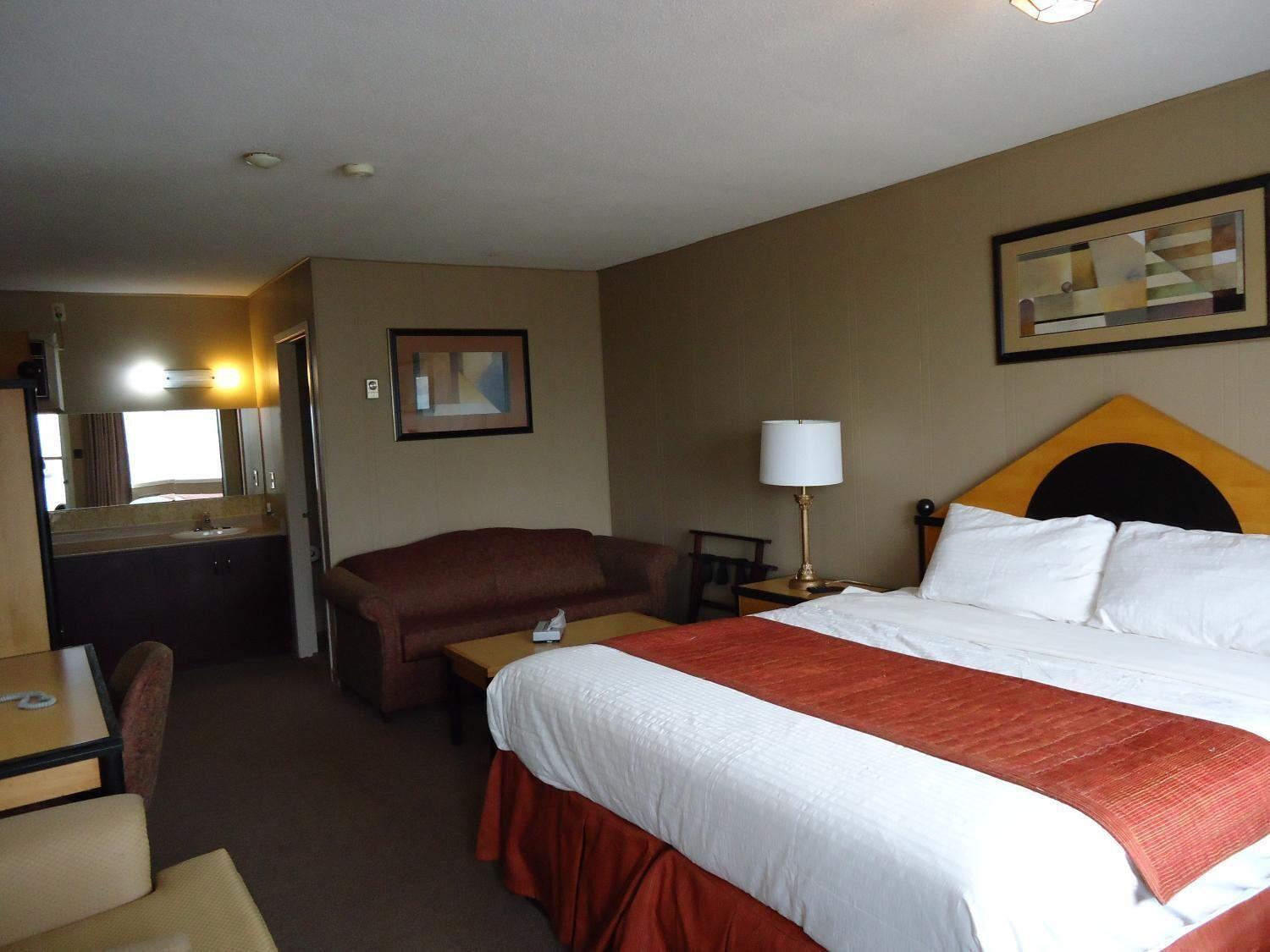 King Room with Sofa Bed