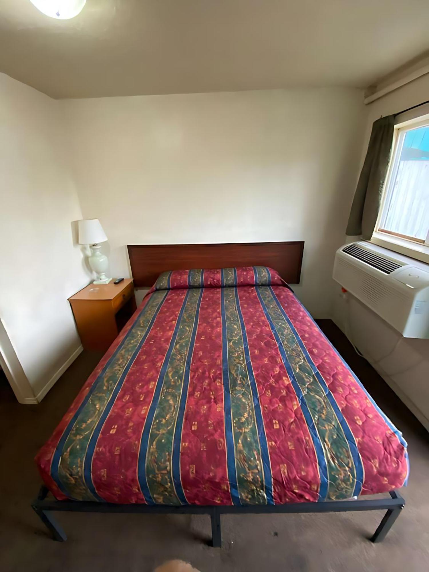Small Twin Room