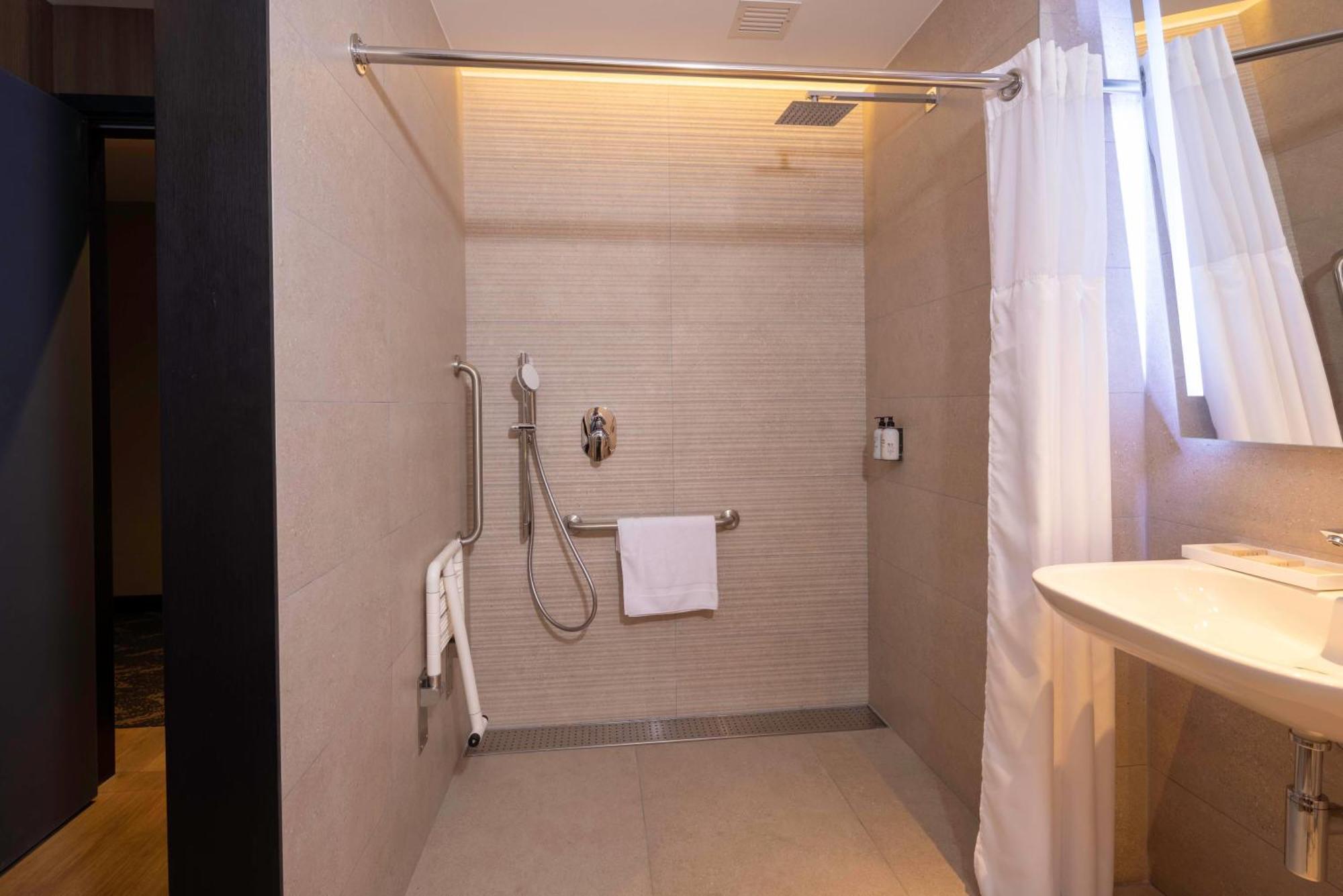 Queen Room Mobility Accessible or Non-Smoking