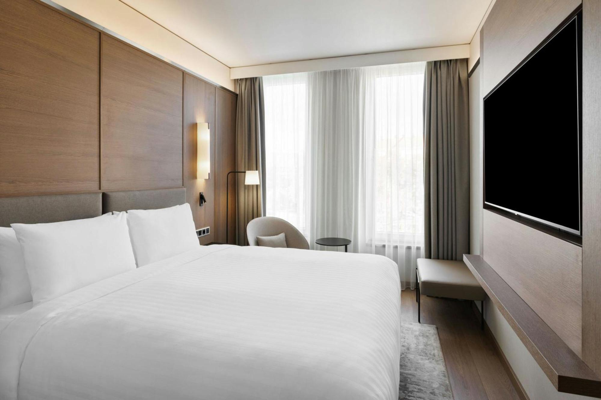 Standard Guest Room with 1 King Bed