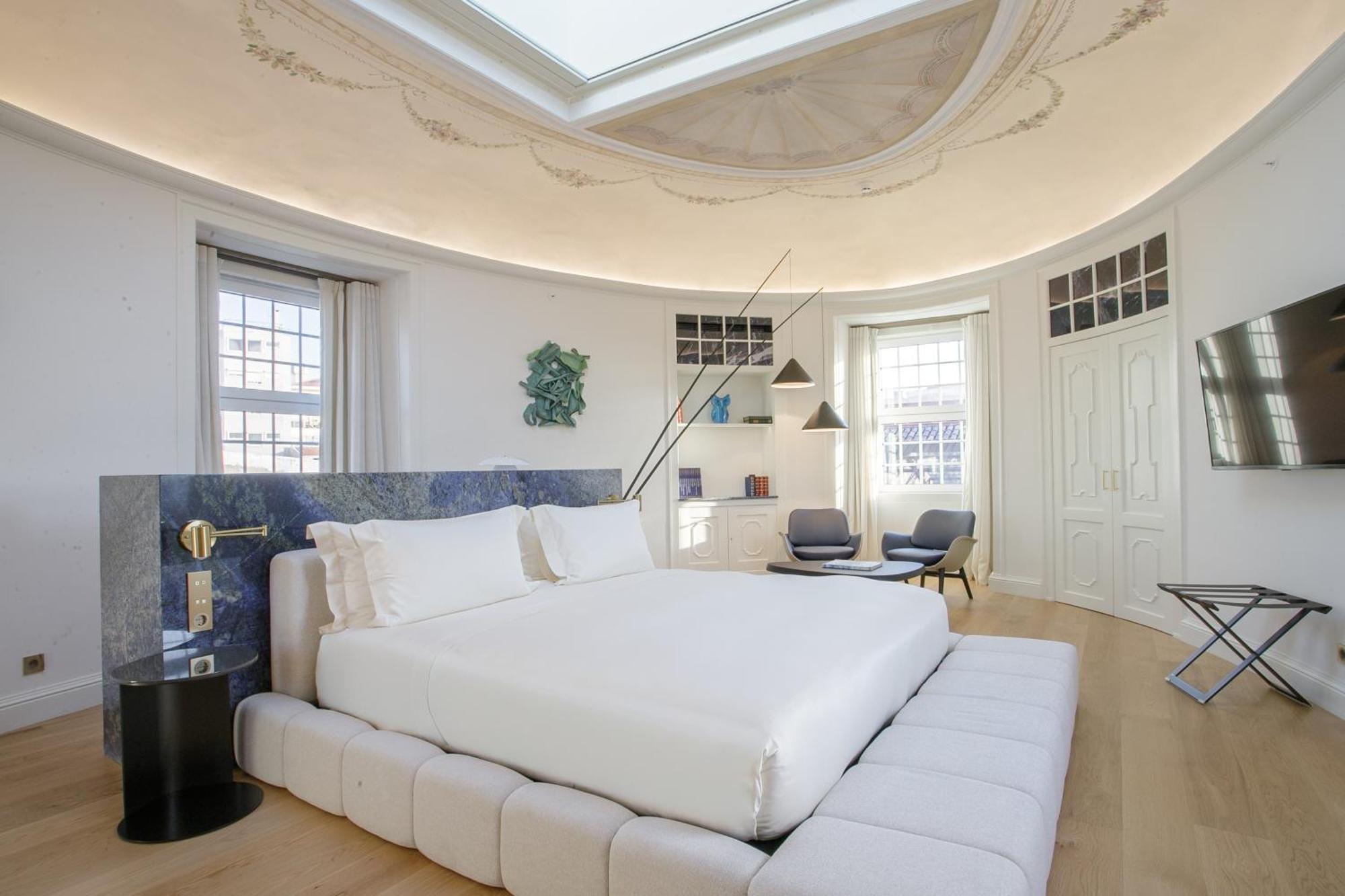 Superior Deluxe King Room,1720896357:JPEG