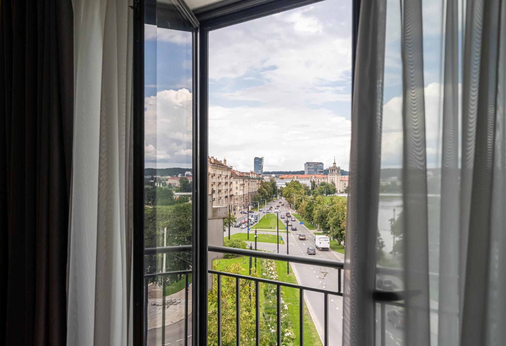 Luxury Apartment,1722880914:JPEG